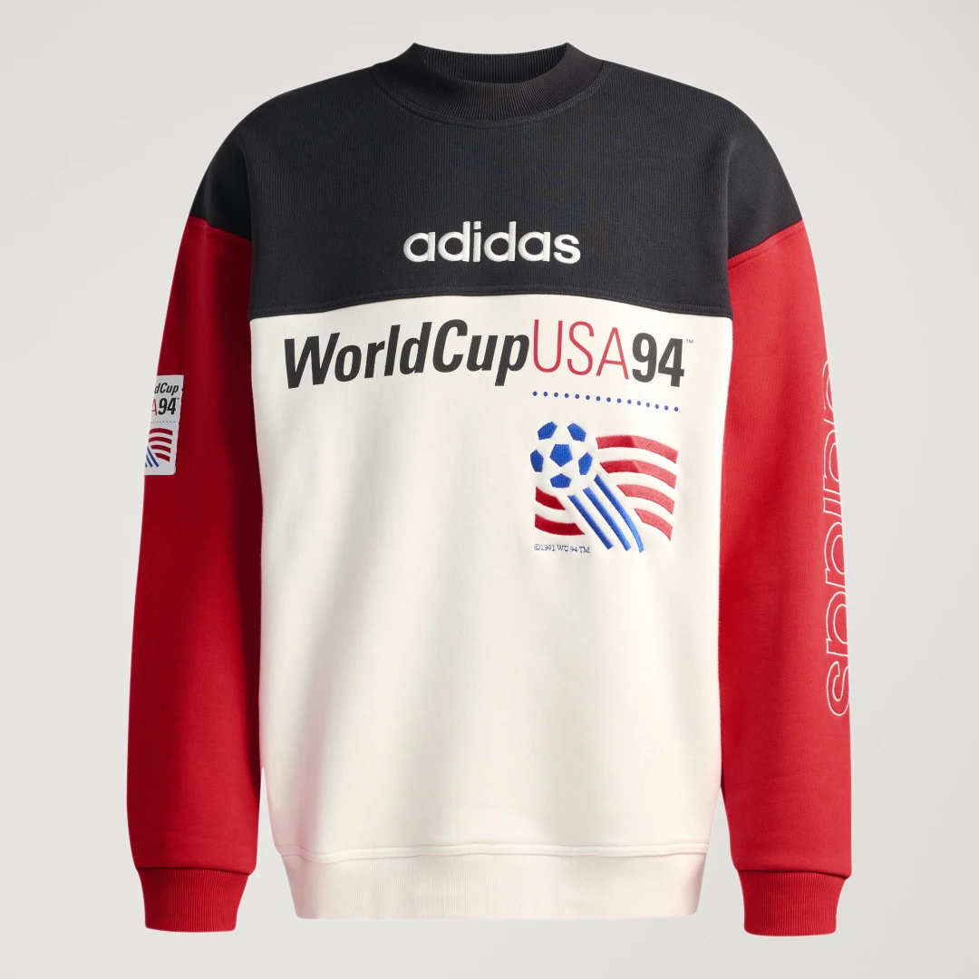 Detalle 2 de Sudadera con estampado de color negro de Adidas