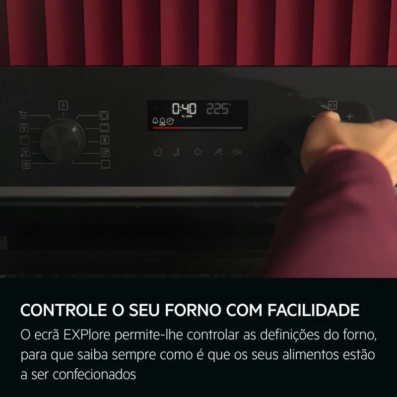 Detalle de AEG Series 5000 OU5PB40SM horno 72 L