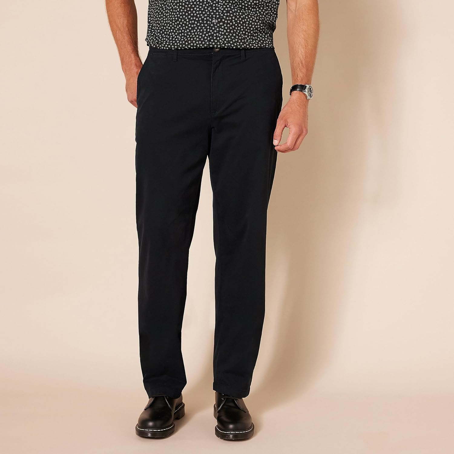Thumbnail 4 de Amazon Essentials Herren Legere Stretch-Chinohose mit klassischer Passform (caqui)