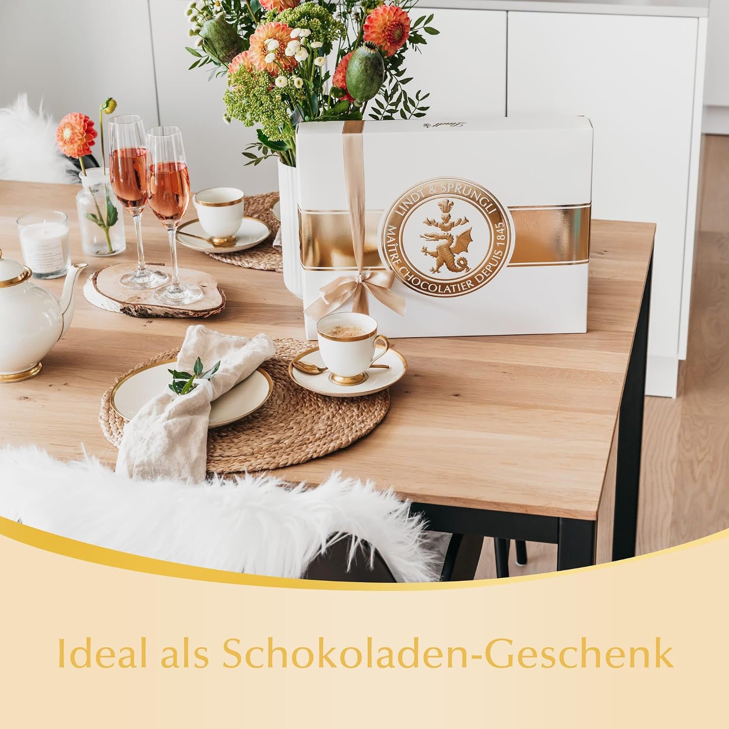 Detalle de Lindt Lindor Classic Box – 1568 g mit 126 Kugeln in 8 Sorten (Milch, Feinherb, Weiß, Haselnuss, 60 %, Pistazie, Stracciatella, Cocos)