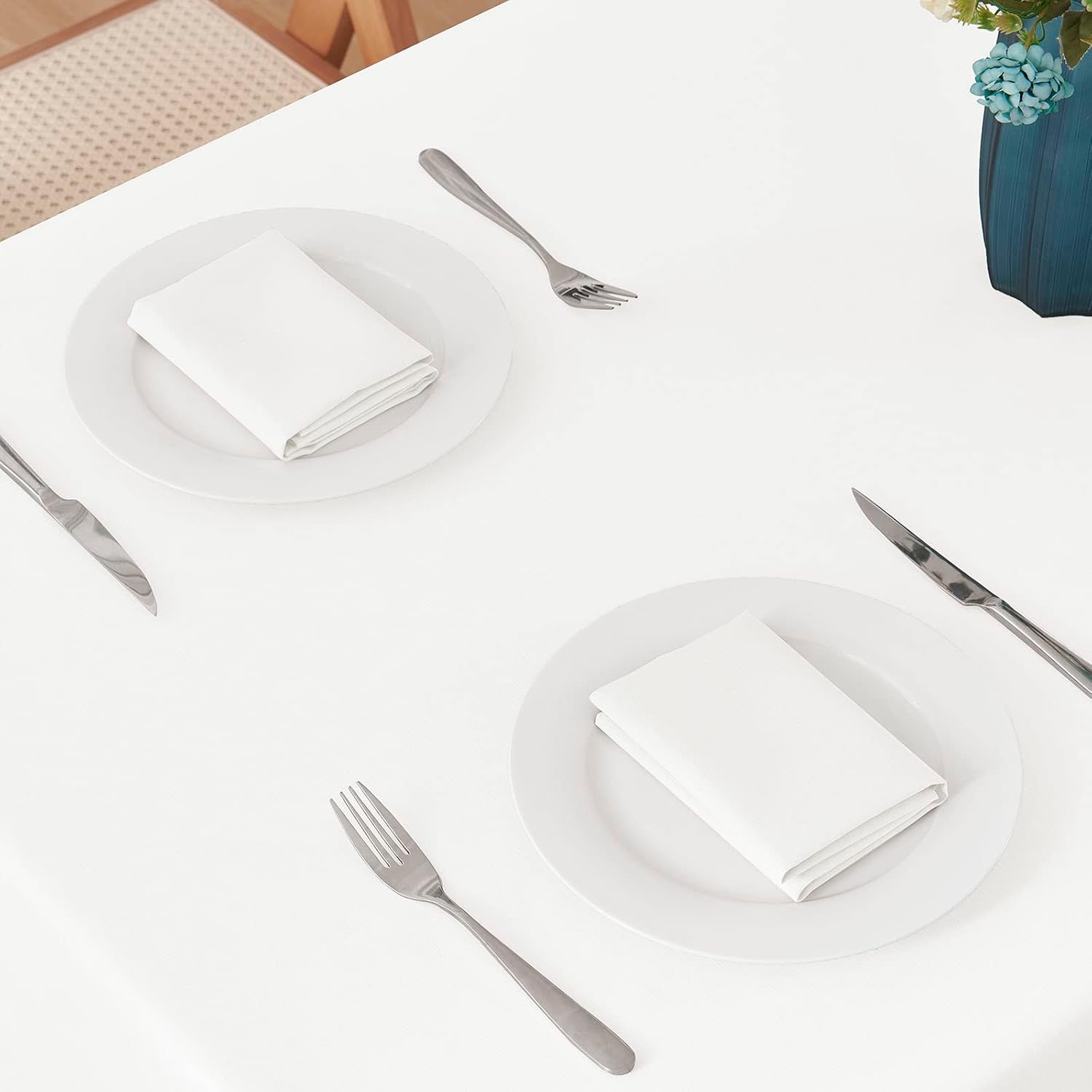 Detalle 2 de Veblandy Rectangle 6 Feet Tablecloth 60x104 inch – White Faux Linen, Water-Resistant & Wrinkle-Resistant Polyester