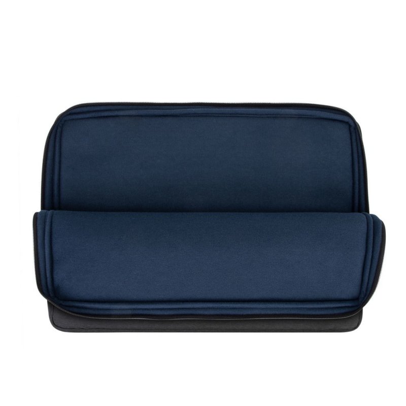 Detalle de Rivacase Suzuka 7707: Funda slim negra para portátil de hasta 17,3 pulgadas