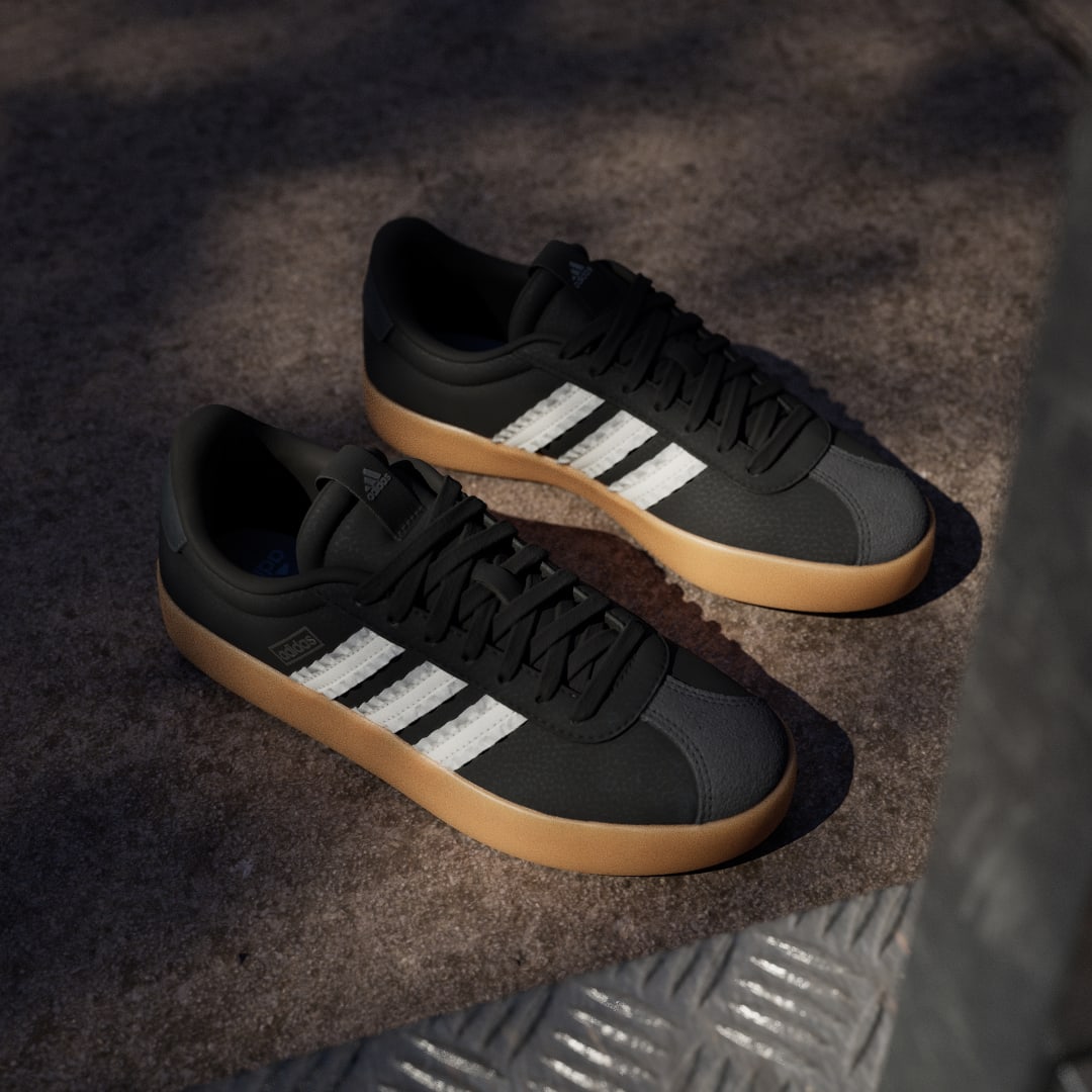 Detalle 2 de Zapatilla VL Court 3.0 de Adidas en negro: estilo clásico y versátil