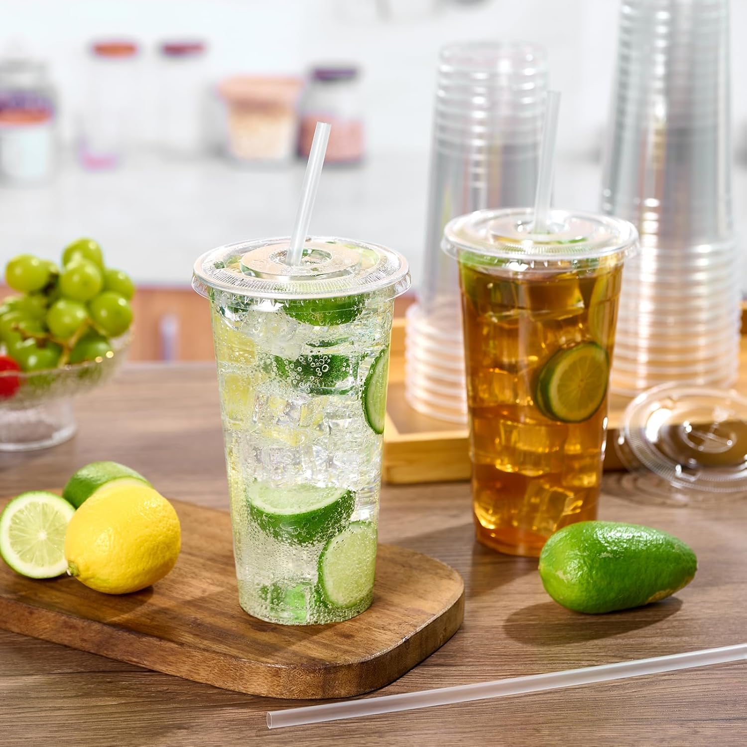 Detalle de Turbo Bee 50 Sets 32 OZ Clear Plastic Cups with Lids and Straws