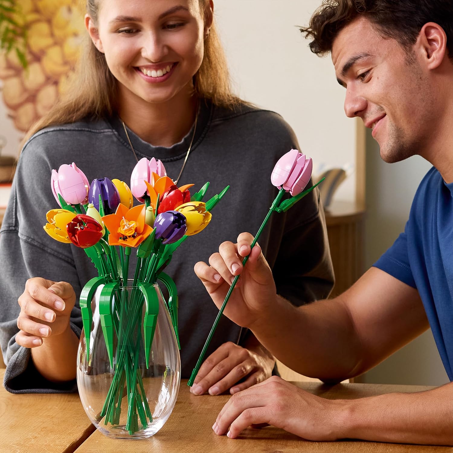 Thumbnail 2 de LEGO Botanicals Tulpenstrauß 14er Set – Kunstblumen für Zuhause