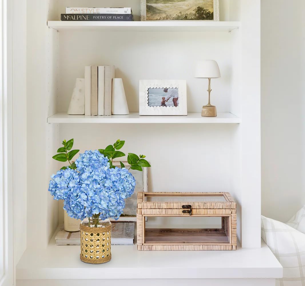 Thumbnail 4 de Oairse Artificial Hydrangea Flowers in Glass Vase with Rattan Cover, 32 cm – Blue Silk Florals for Home & Office Decor