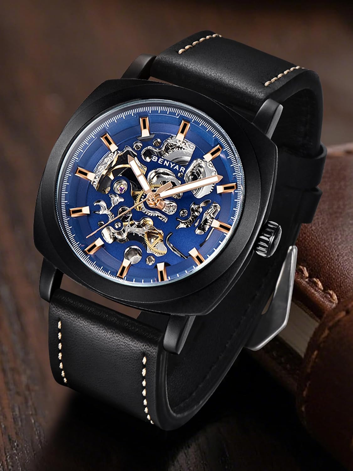 Detalle de BENYAR Herren Automatik Uhr mit Skelettzifferblatt – 45 mm, Lederarmband