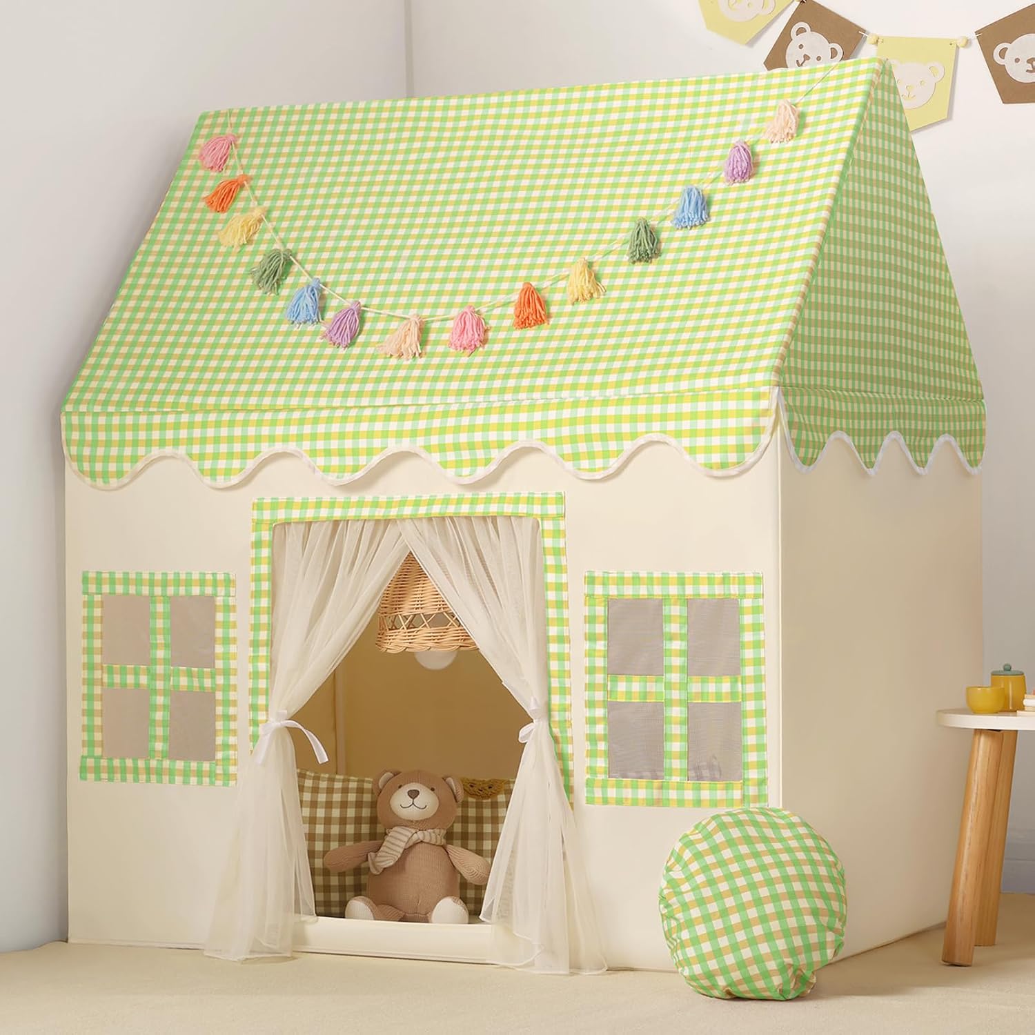 Wilwolfer Kids Indoor Play Tent: Princess PlayHouse with Green Checkered Mat & Tassel Garland (67.5×97×107.5 cm)