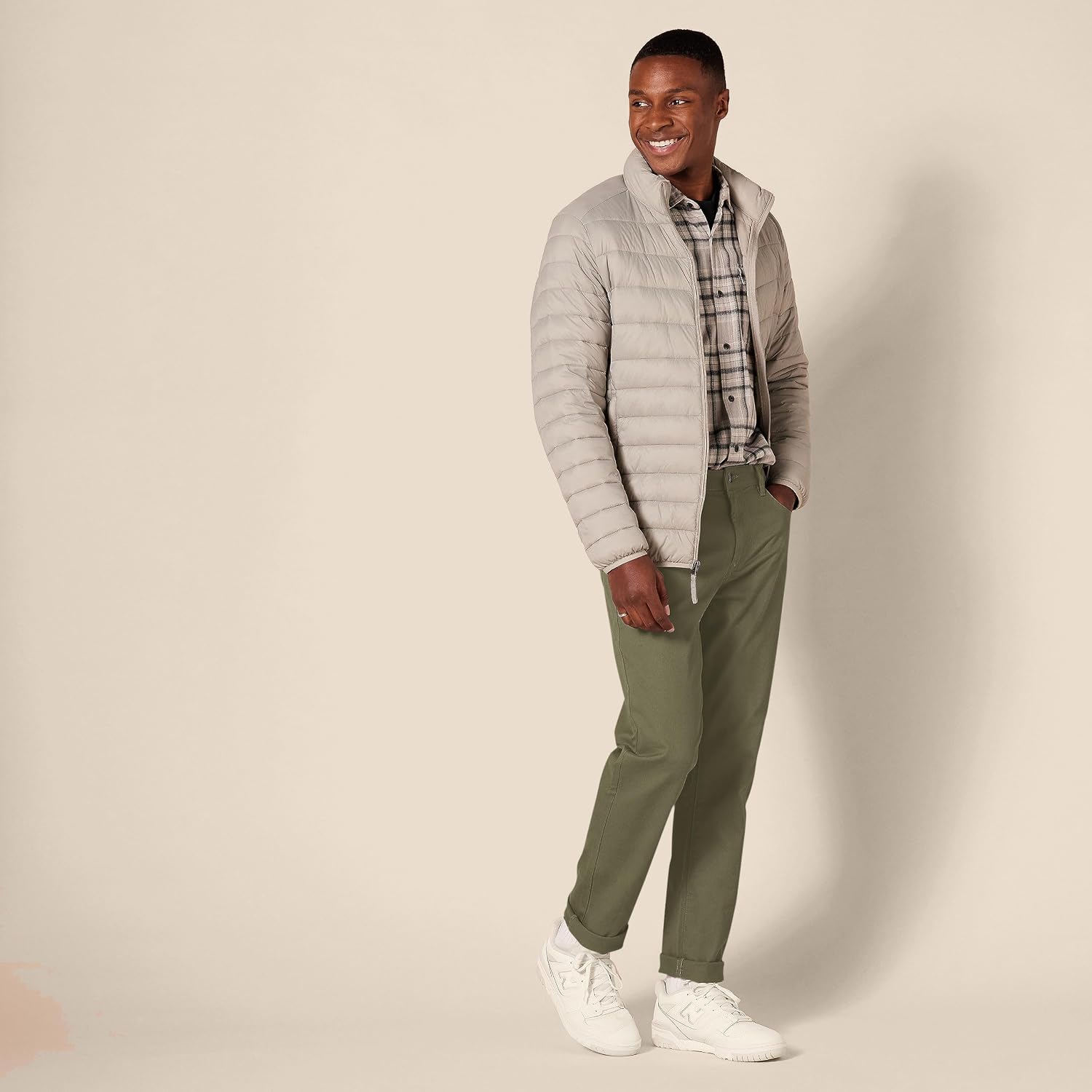 Detalle de Amazon Essentials Men's 5-Pocket Stretch Twill Pants
