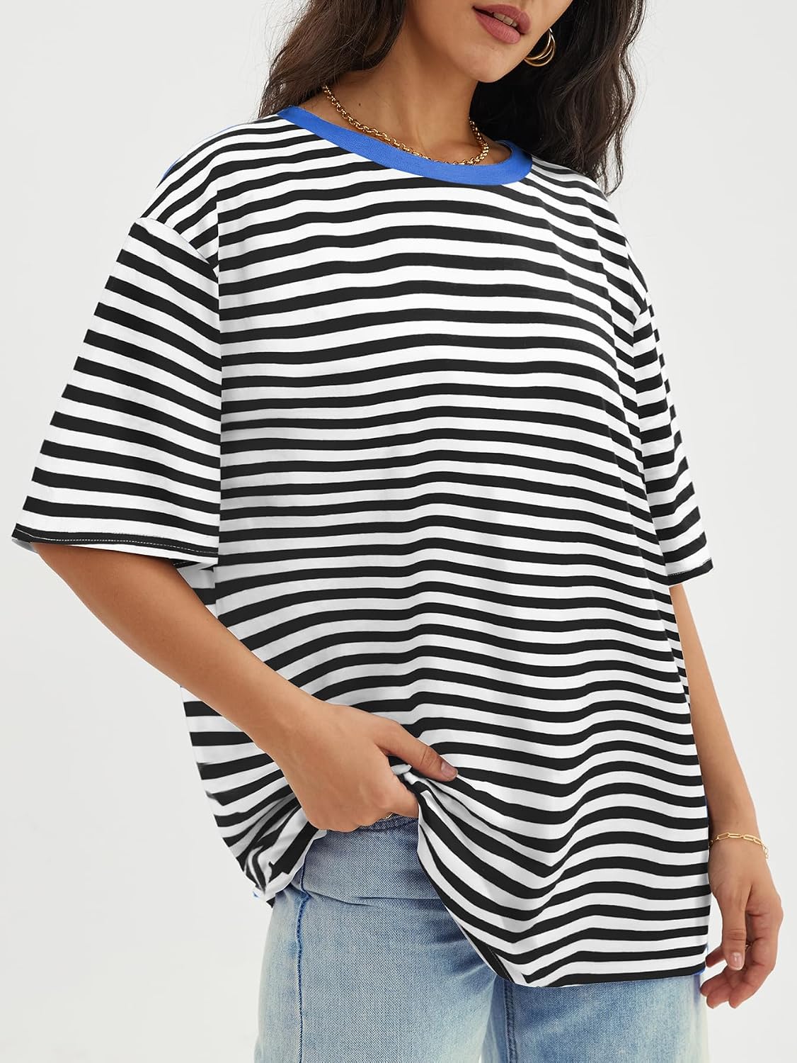 Detalle de ATHMILE Women's Oversized T Shirt: Casual Tee for Workout & Everyday Wear