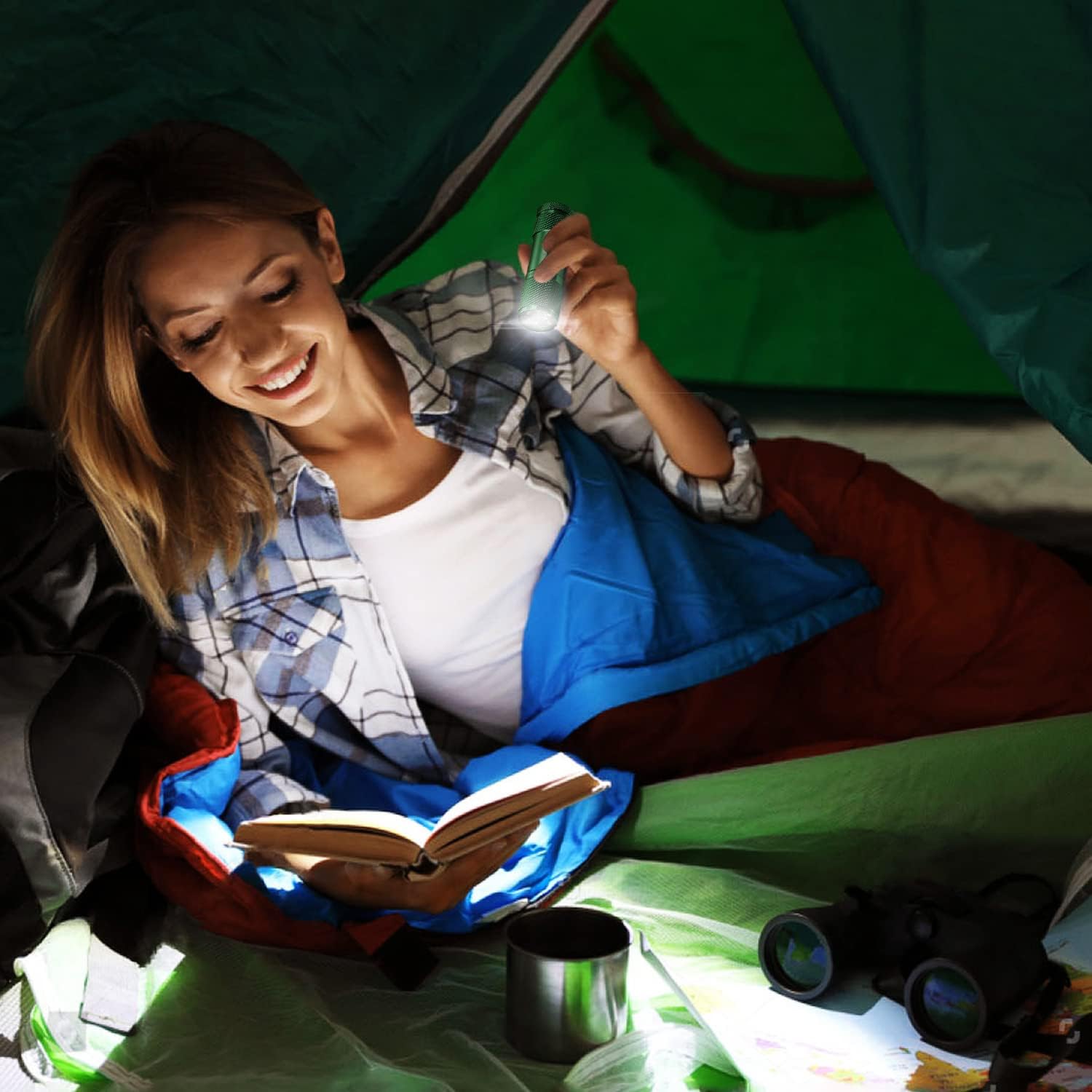 Thumbnail 4 de GEARLITE Mini LED Taschenlampe, 4 Pack Aluminium Kinder Taschenlampe Klein mit 12 AAA Batterien, IP65 Wasserdicht Handlampe mit Lanyard für junge Camping Wandern Outdoor
GEARLITE Mini LED Taschenlampe, 4 Pack Alu…
