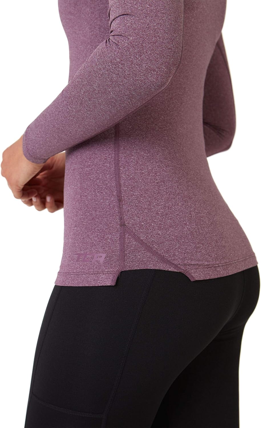 Detalle 2 de TCA SuperThermal Maglia Termica Donna a Manica Lunga: Calore e Prestazioni per l’Inverno Attivo