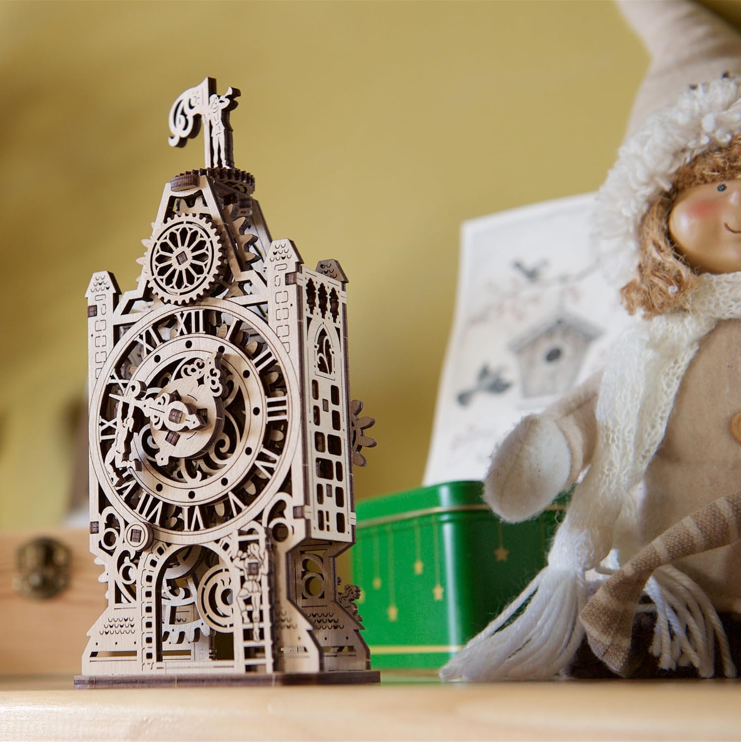 Thumbnail 2 de UGEARS Old Clock Tower : puzzle en bois 3D mécanique à monter