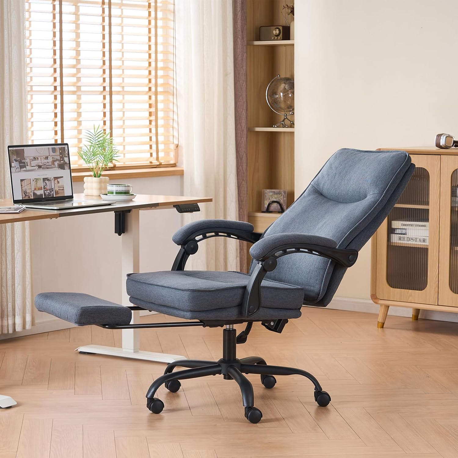 Detalle de MZLEE Bürostuhl ergonomisch: S‑Rückenlehne, Fußstütze und Liegefunktion bis 135°
