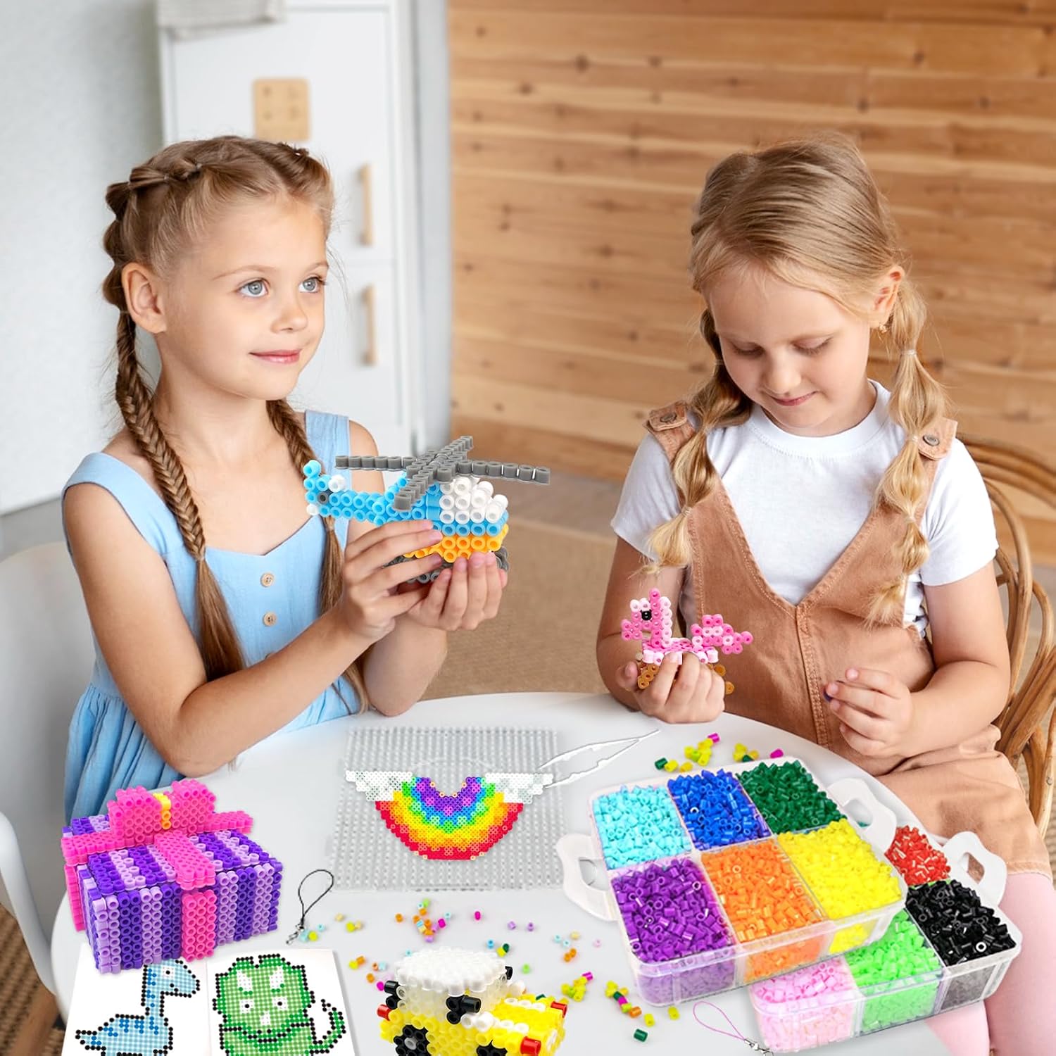Detalle de 20 Farben 5mm Bügelperlen Set mit Aufbewahrungsbox – 11000 Perlen, DIY Schmuck & Deko