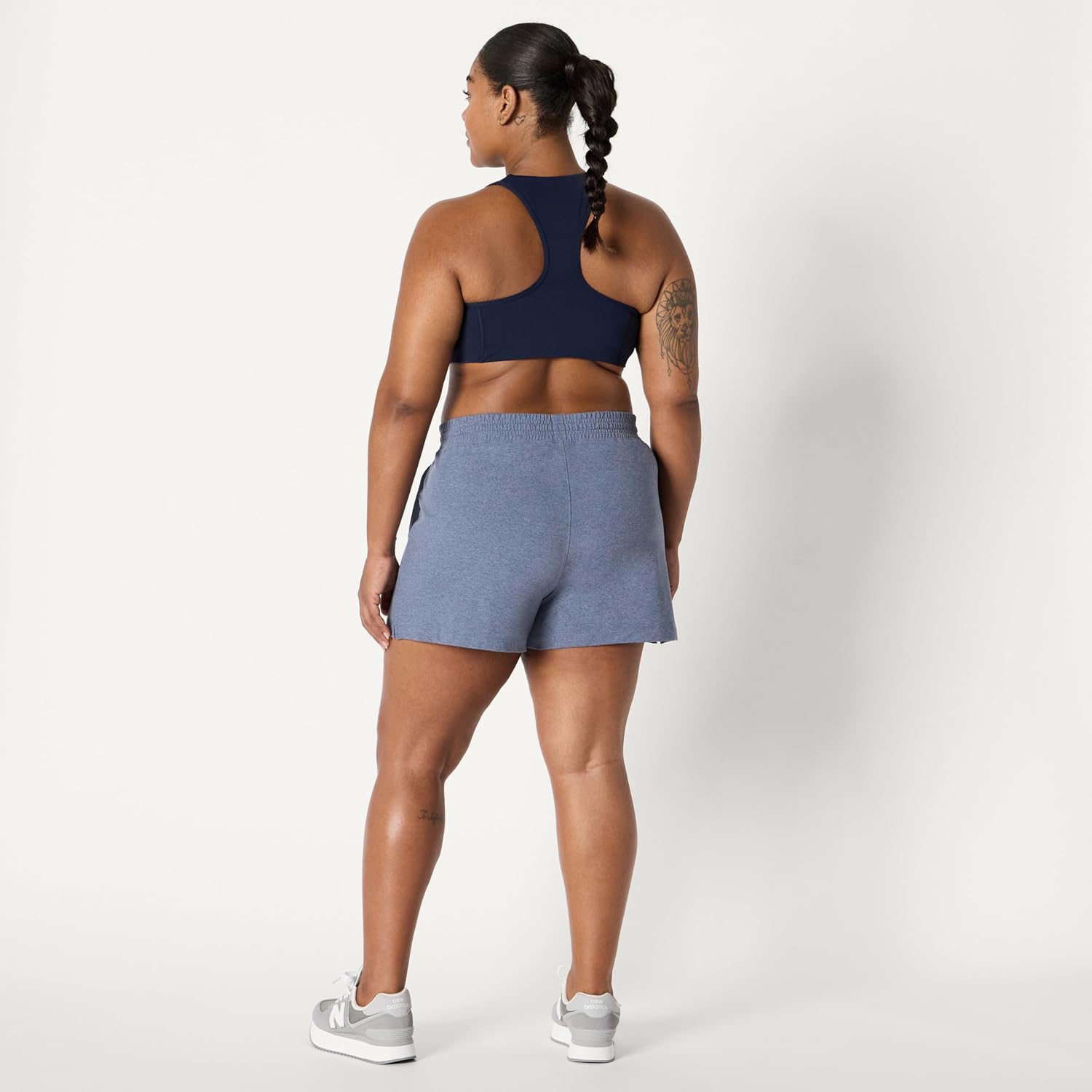 Thumbnail 6 de Amazon Essentials Women's Athletic Soft Performance Lightweight Stretch Sweat Shorts