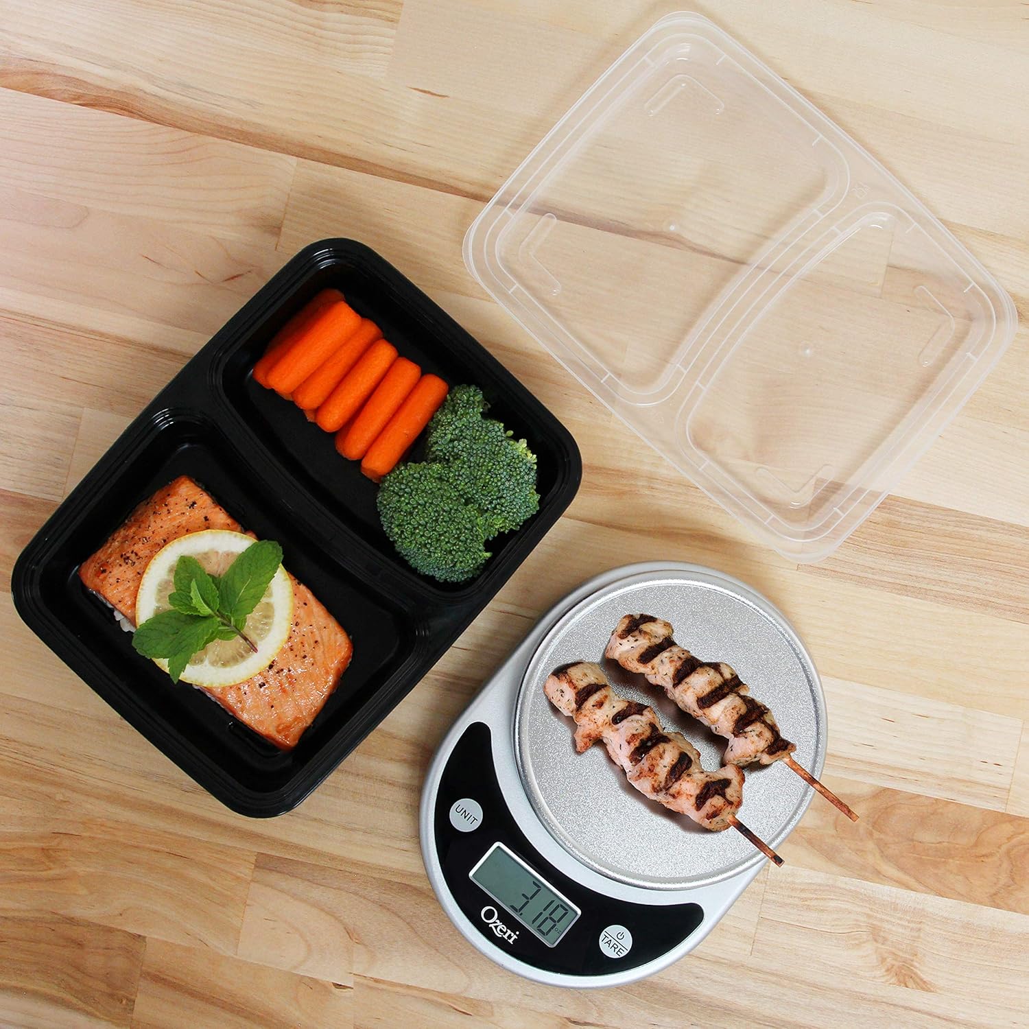 Detalle de Freshware Meal Prep Containers (50 Count) 2-Compartment BPA-Free Bento Boxes, 28 oz, Stackable Lids