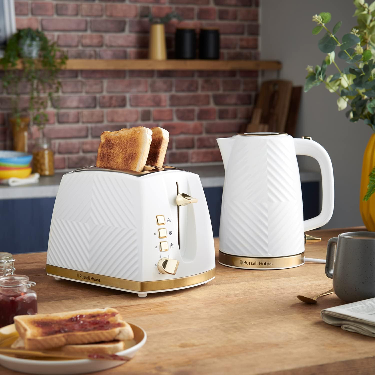 Thumbnail 2 de Russell Hobbs Groove 2 Slice Toaster: a pragmatic blend of style and everyday performance