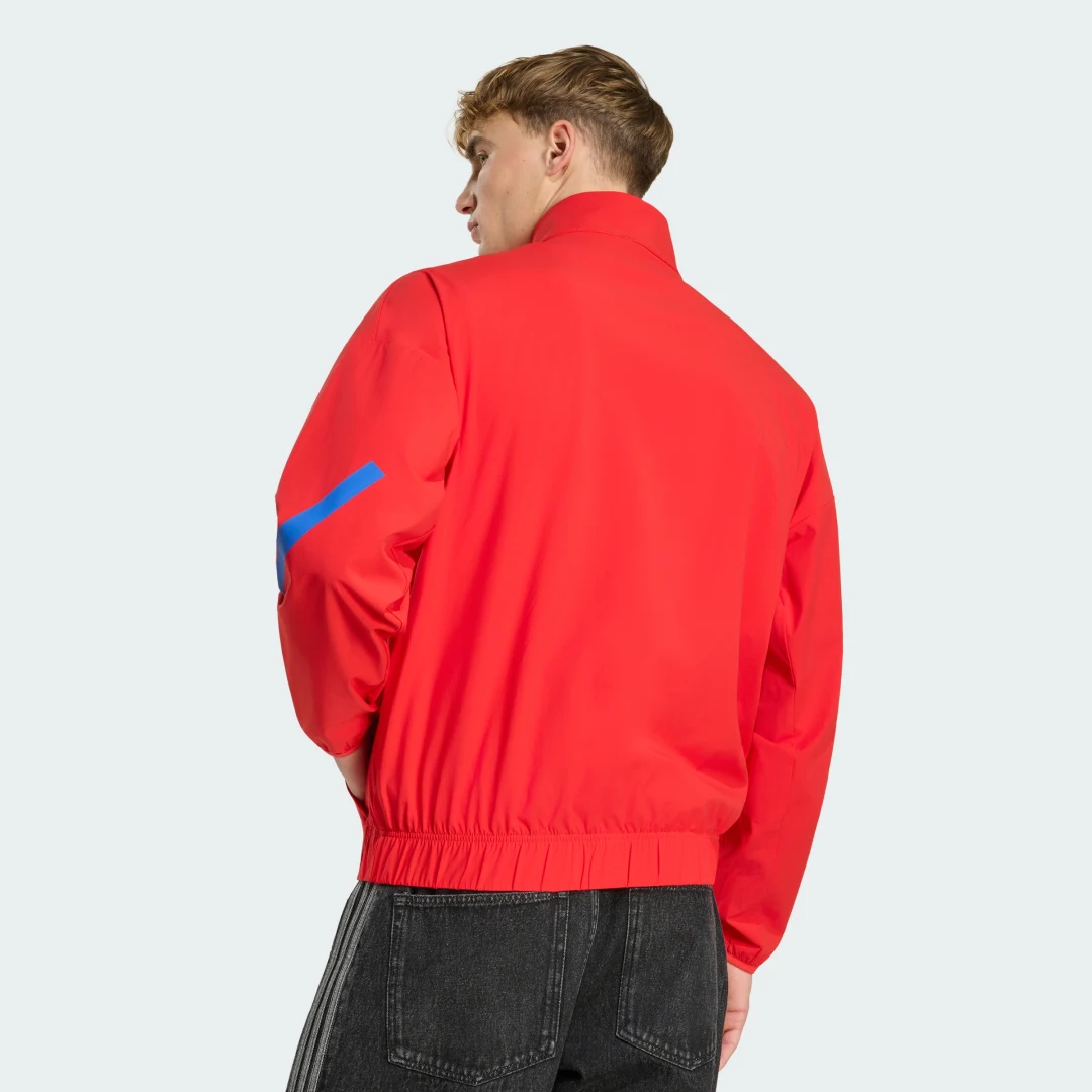 Detalle 2 de Chaqueta himno FC Bayern Z.N.E. de Adidas