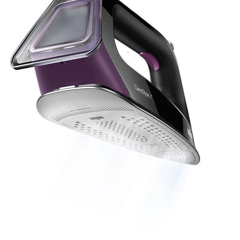 Detalle 2 de Braun CareStyle 7 IS 7144 BK—centro de planchado 2400 W, 2 L y 7 bar de presión