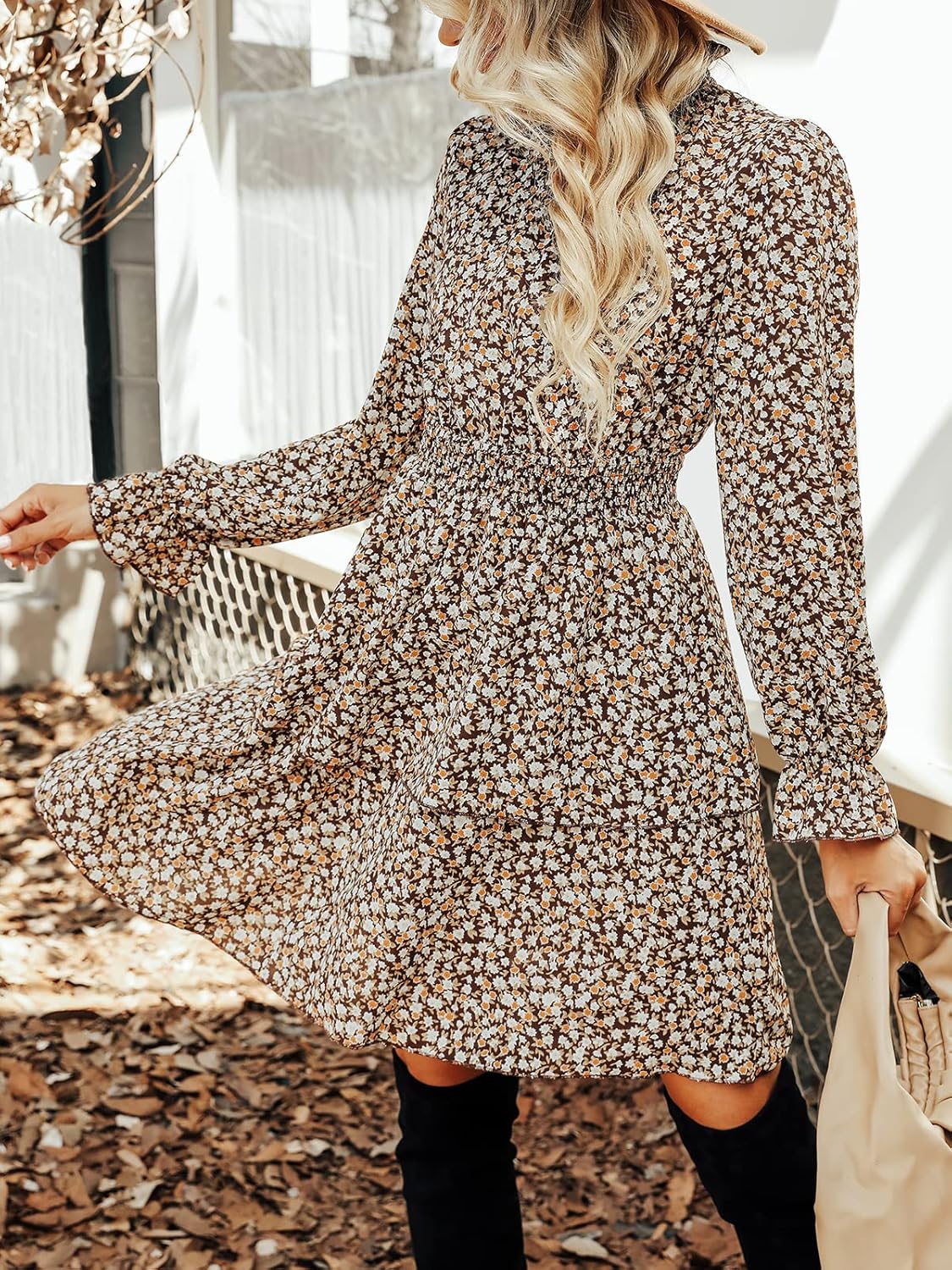 Detalle de CUPSHE Mini robe imprimé floral à col roulé et manches trompette
