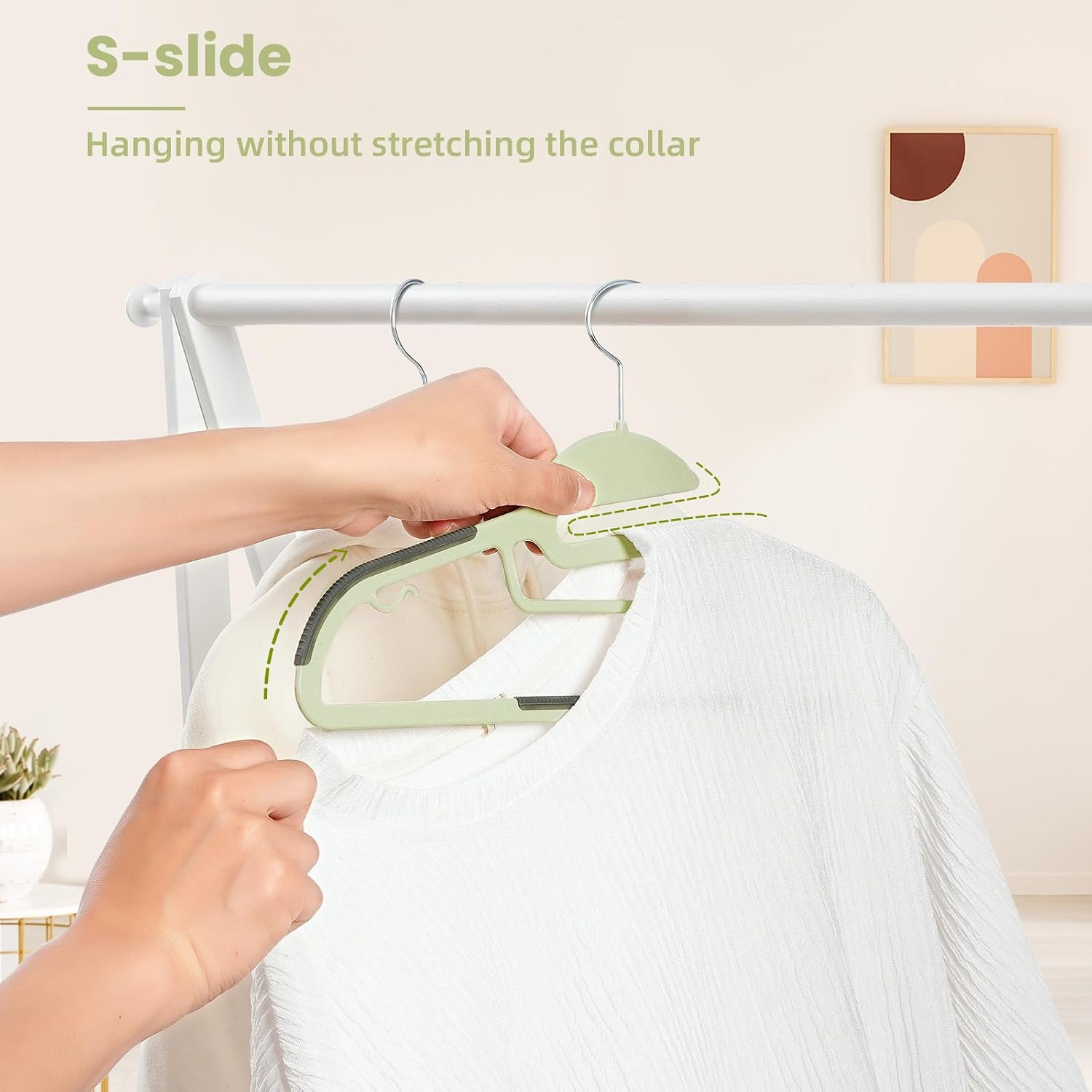 Detalle 2 de BAGAIL Plastic Hangers, 50 Pack, Non-Slip S-Shape with 360° Swivel Hook