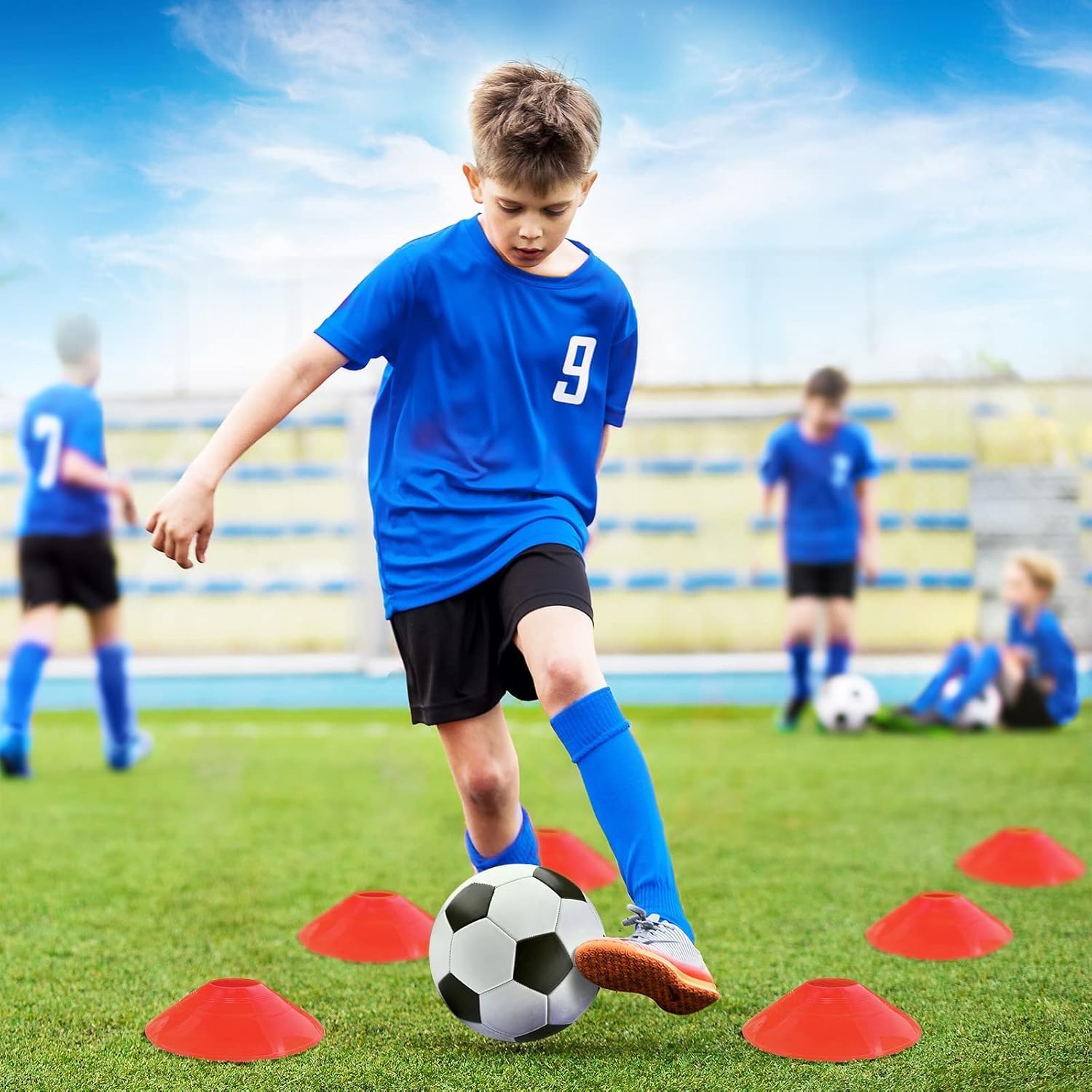 Thumbnail 4 de Kids Football Goals for Garden Set – 2 x 4ft x 3ft Portable Pop-Up Goals with Ball & Accessories