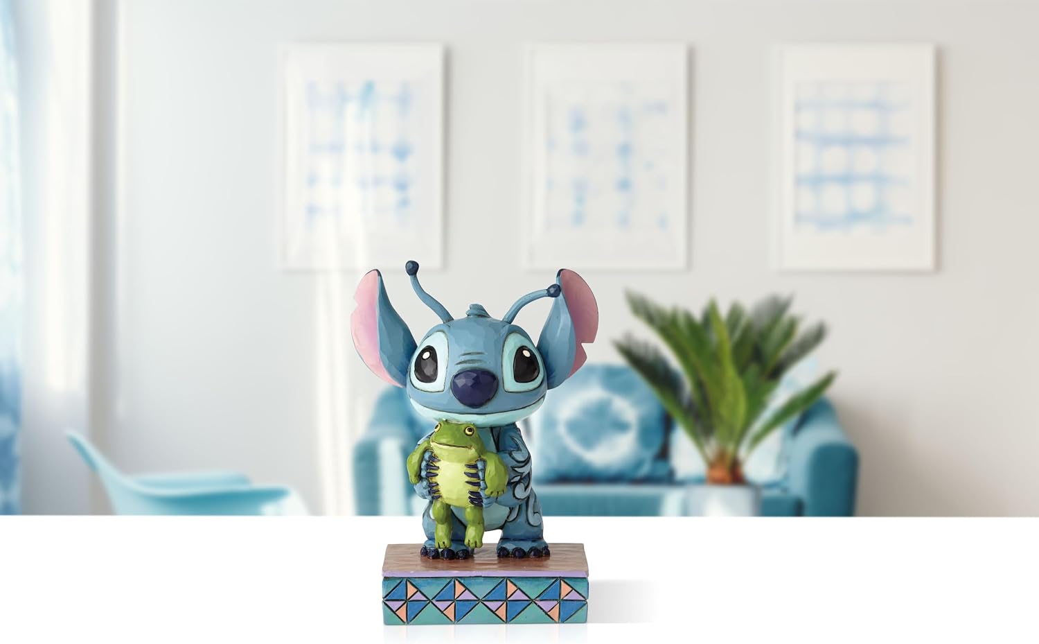 Detalle 2 de Enesco Jim Shore Strange Life-forms Stitch Figurine
