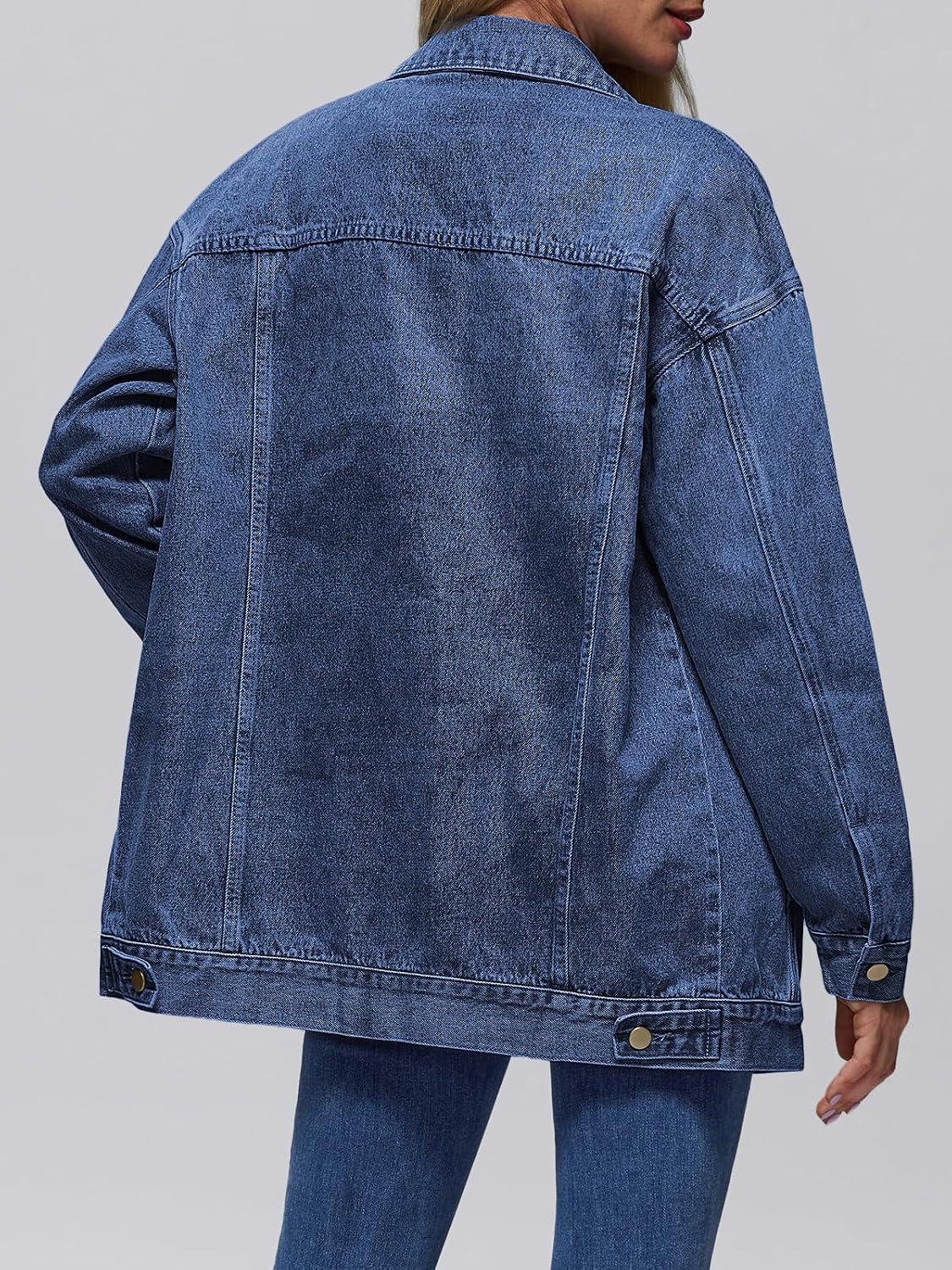 Detalle de AUTOMET Women's Button Down Oversized Jeans Jacket with Pockets — Classic Denim, Loose Boyfriend Fit