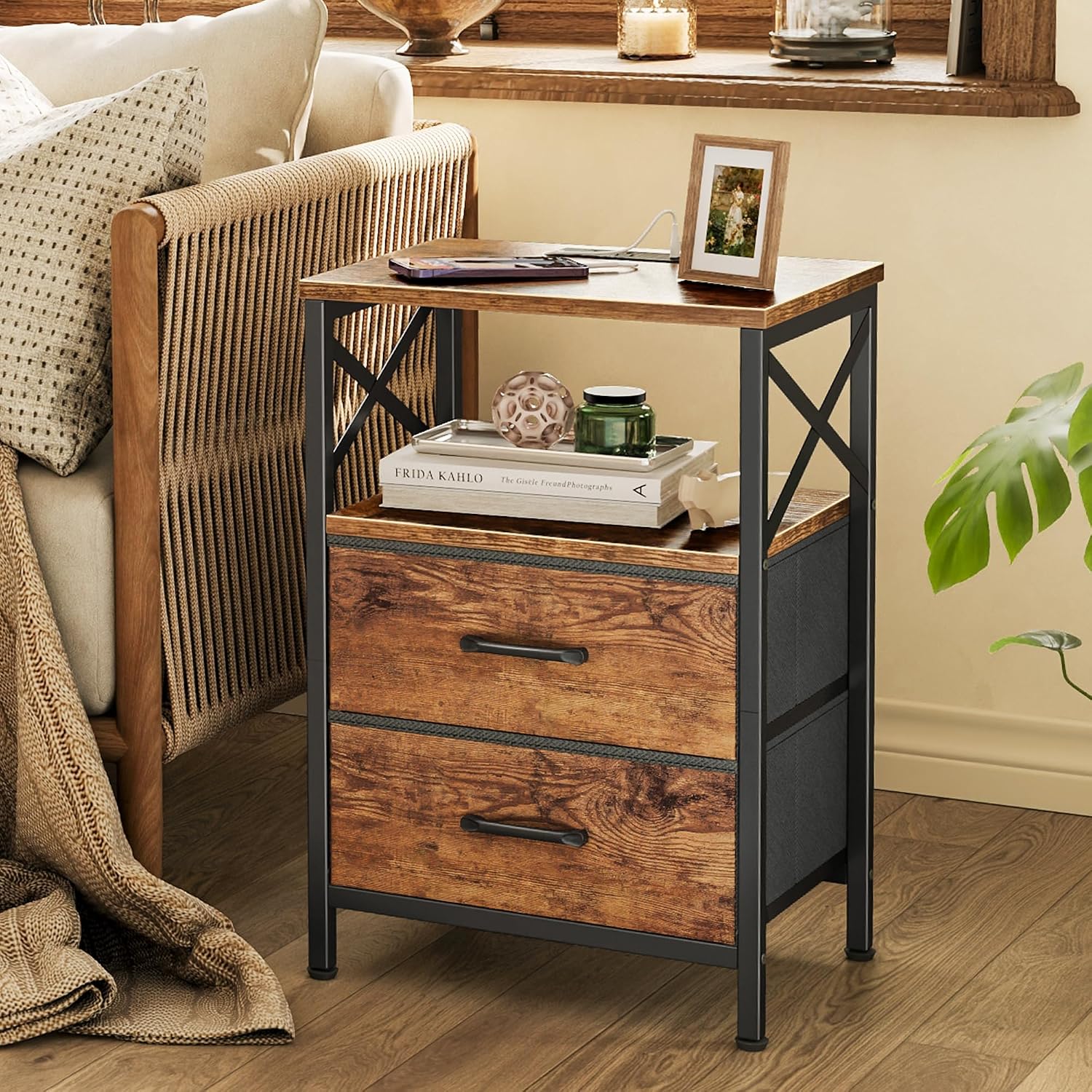 Detalle 2 de Huuger Nightstand with Charging Station, Rustic Brown