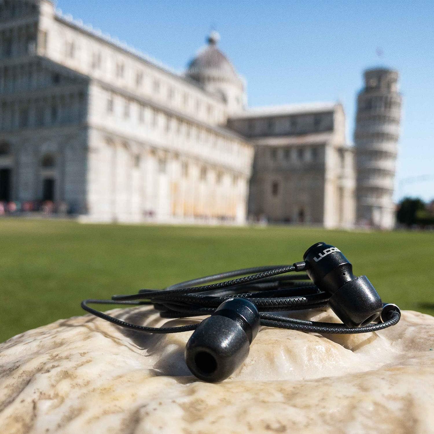 Thumbnail 4 de Ludos CLAMOR Wired Earbuds with Microphone & Call Control, Memory Foam Eartips (5 Year Warranty)