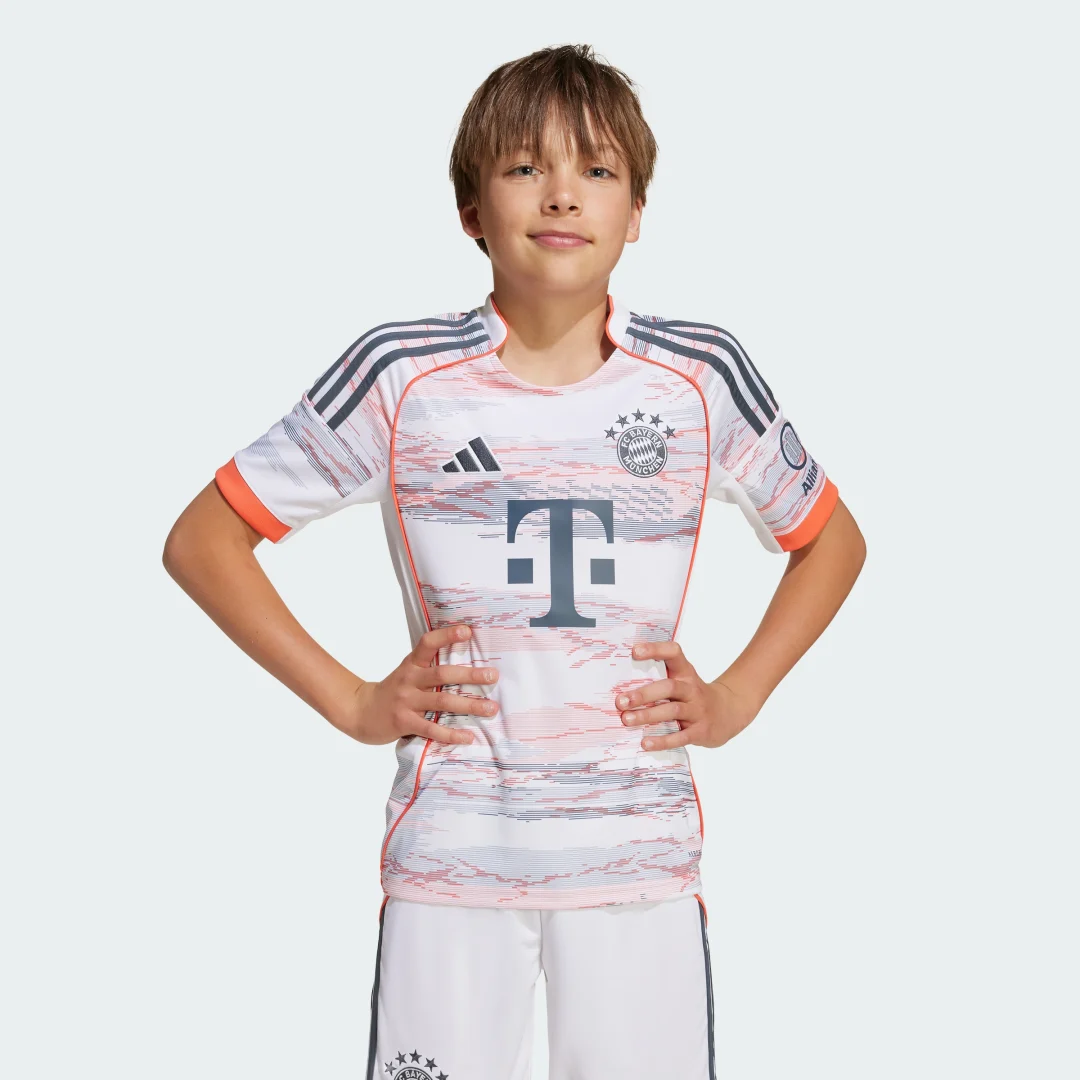 Detalle de Camiseta segunda equipación FC Bayern 25/26 (Adolescentes) – Adidas