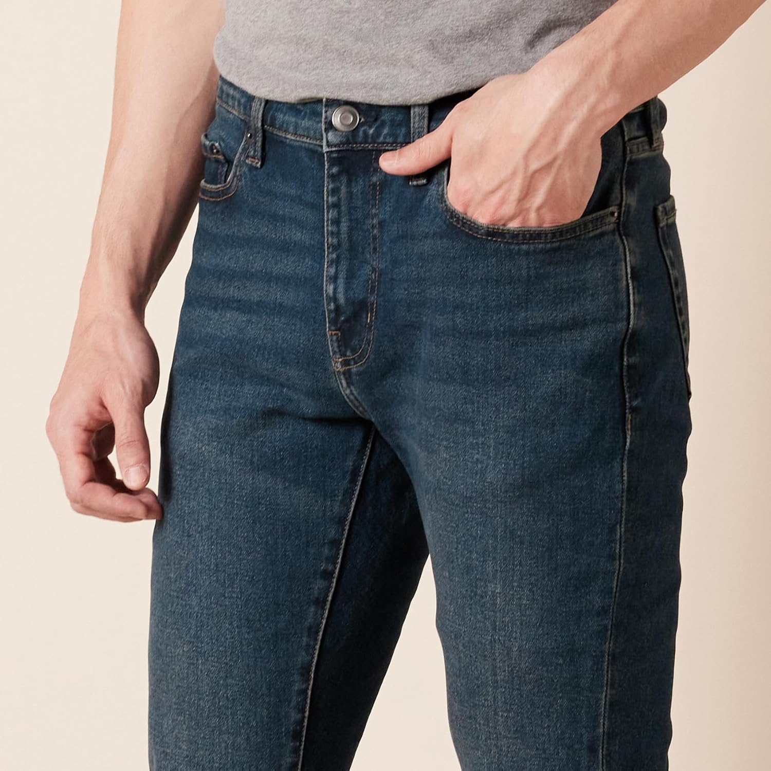 Thumbnail 3 de Amazon Essentials Uomo Jeans Slim Fit Elasticizzati Bootcut (colori fuori produzione)