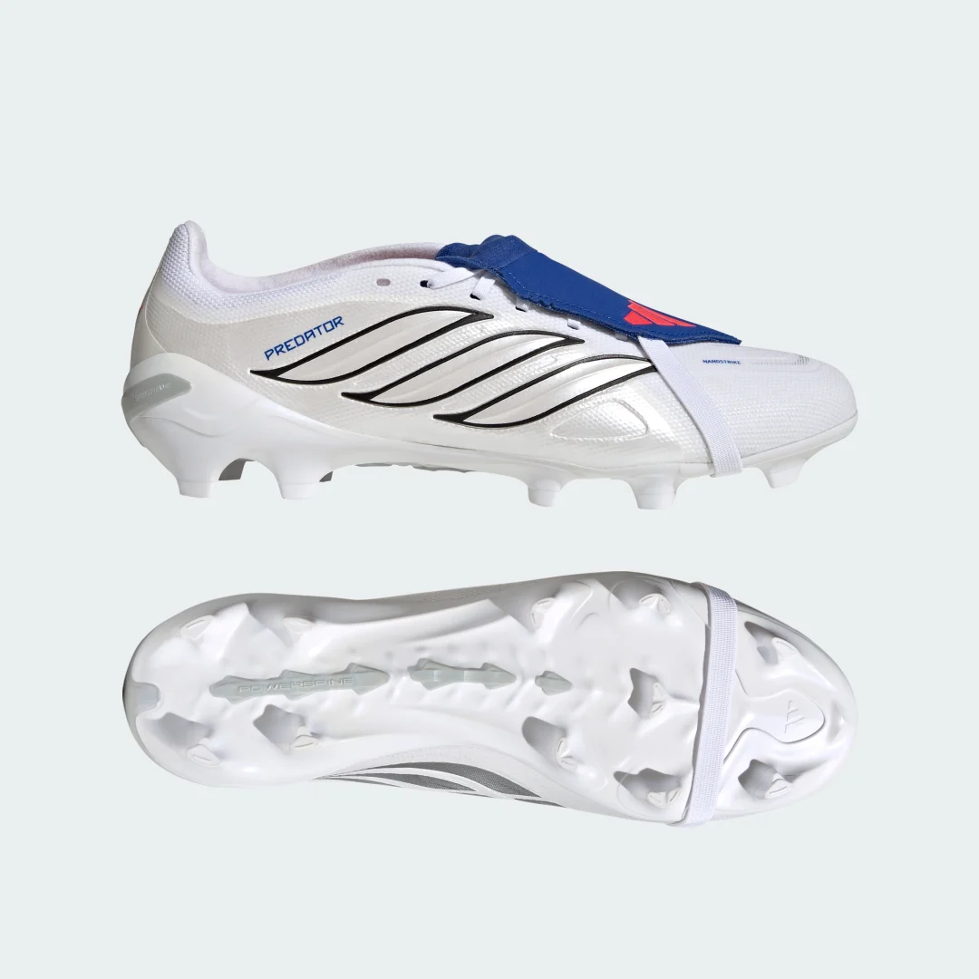 Detalle de Predator League de Adidas con lengüeta plegable para césped natural seco