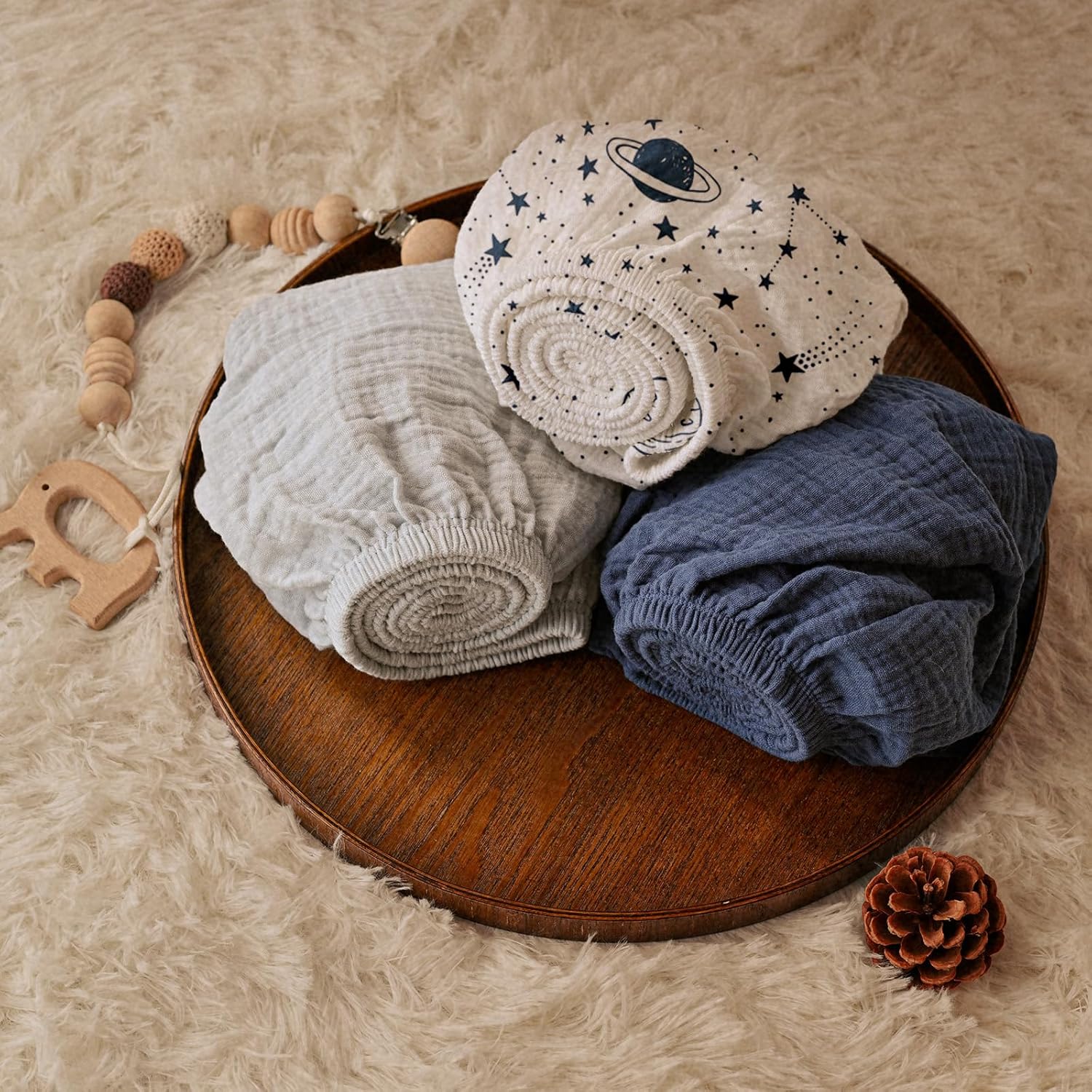 Thumbnail 3 de 3er-Pack Spannbettlaken für Laufgitter & Stubenwagen aus 100% Musselin-Baumwolle (Planet)