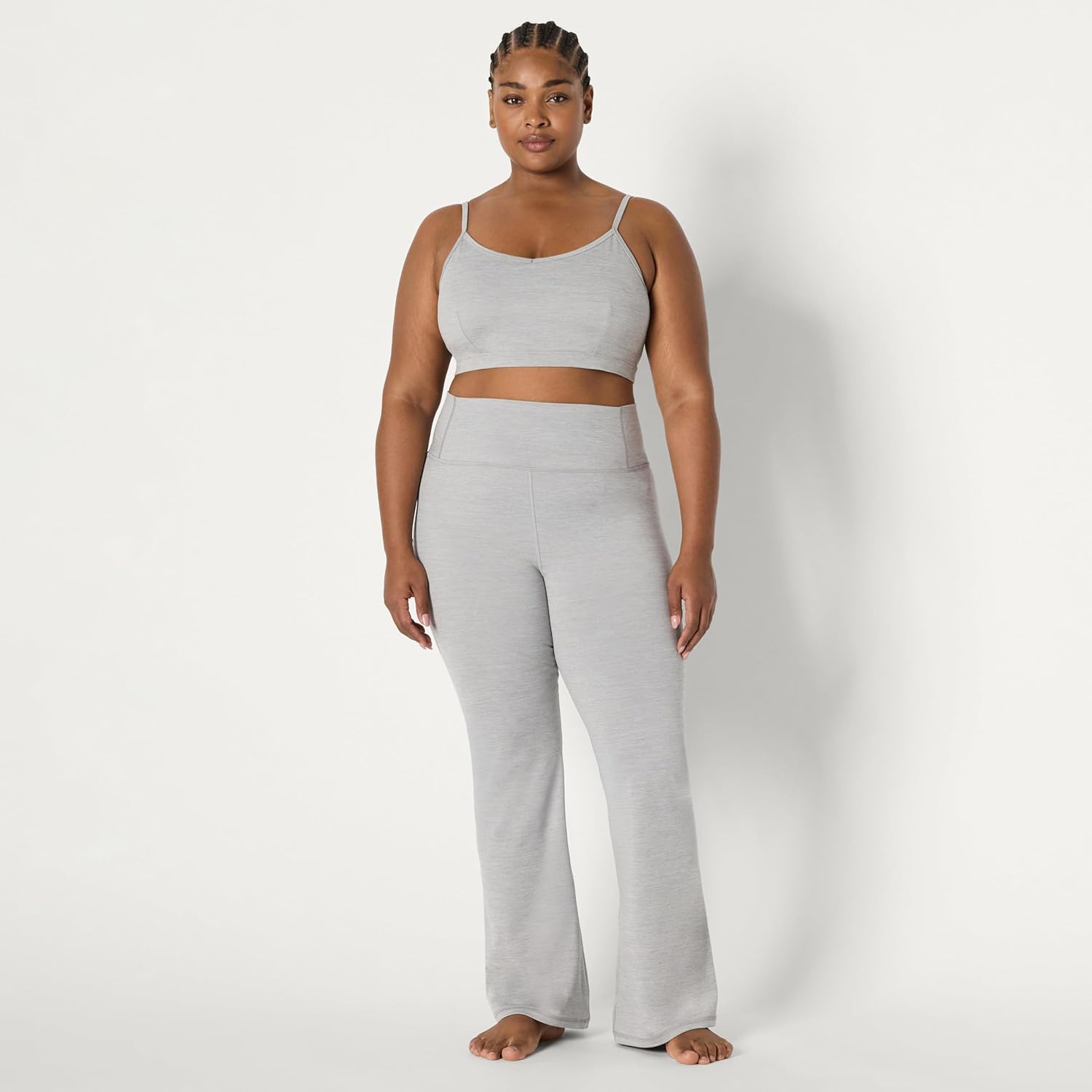 Thumbnail 6 de Amazon Essentials Women's Active FormFlex Buttery Soft Light Support Yoga Sports Bra