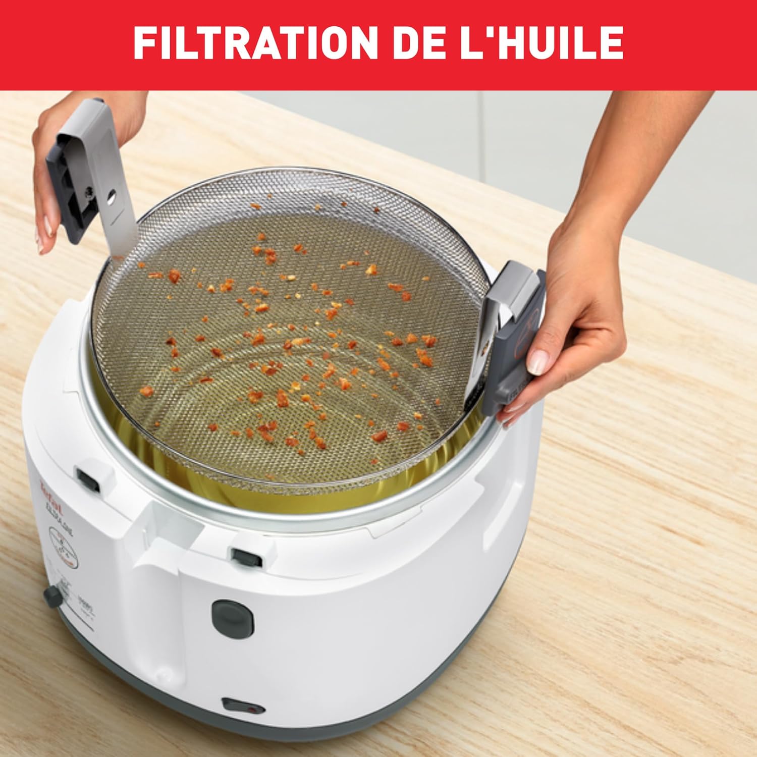 Thumbnail 1 de Tefal Filtra One Blanche FF163111 : friteuse classique avec filtration de l’huile