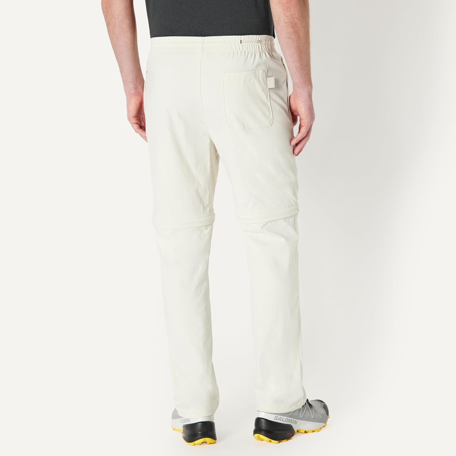Detalle 2 de Amazon Essentials Herren Wasserabweisende Relaxed-Fit-Outdoor-Wanderhose