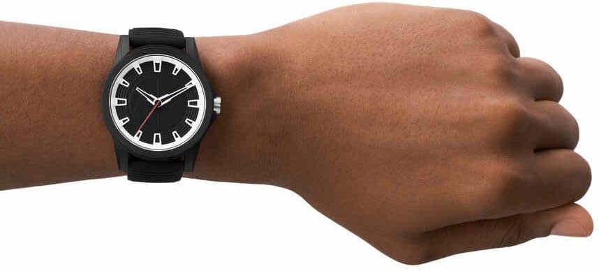 Thumbnail 1 de Armani Exchange Montre pour Homme – mouvement quartz, boîtier 44 mm et bracelet en silicone/noir ou alternatives