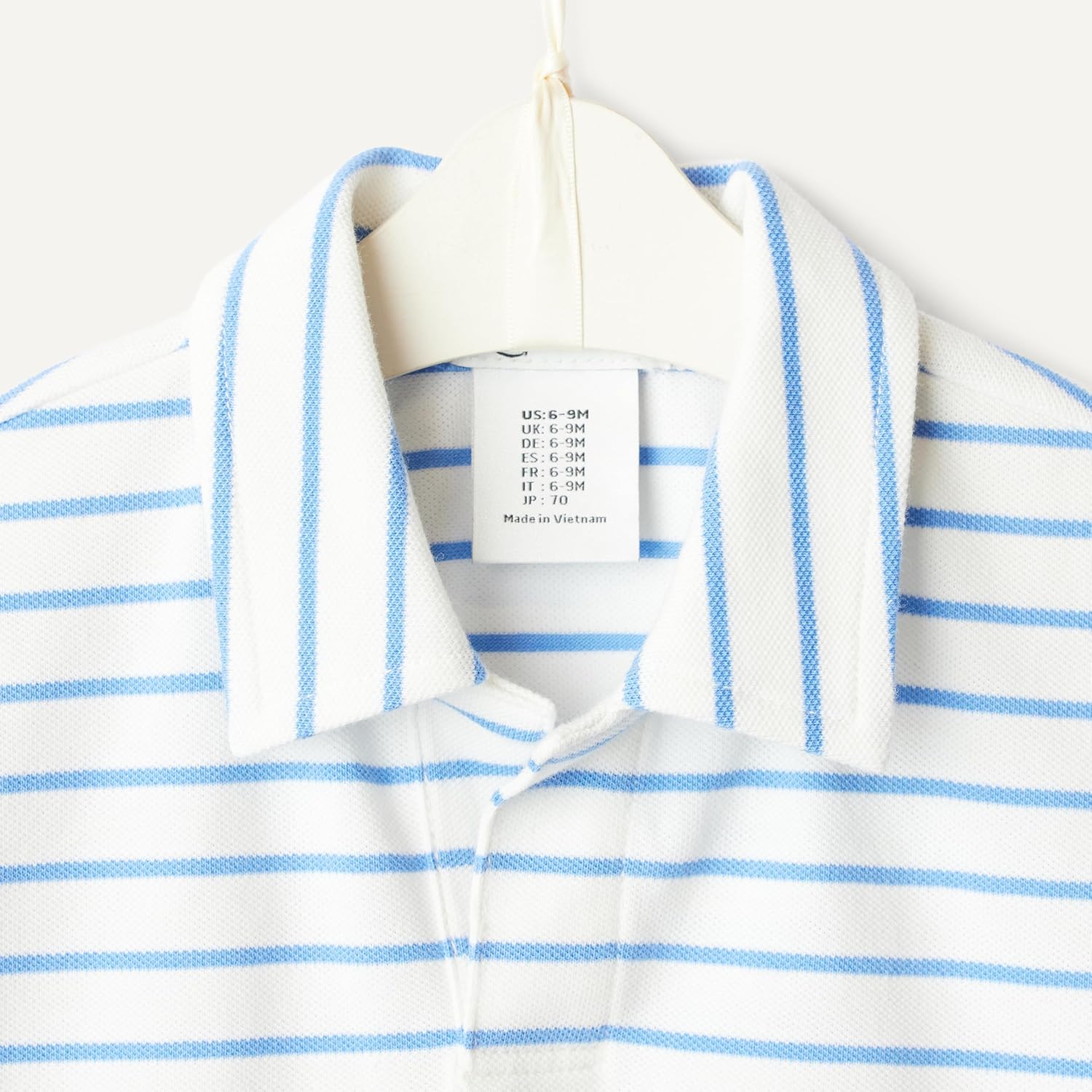 Thumbnail 3 de Amazon Essentials x Sofia Grainge Toddlers and Baby Boys' Cotton Pique Short Sleeve Shirt & Shorts Play Set