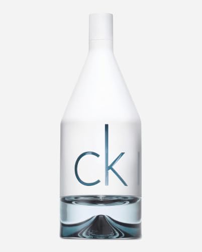 Detalle 2 de Calvin Klein CKIN2U For Him Eau de Toilette – A practical look at this fresh, minimalist fragrance