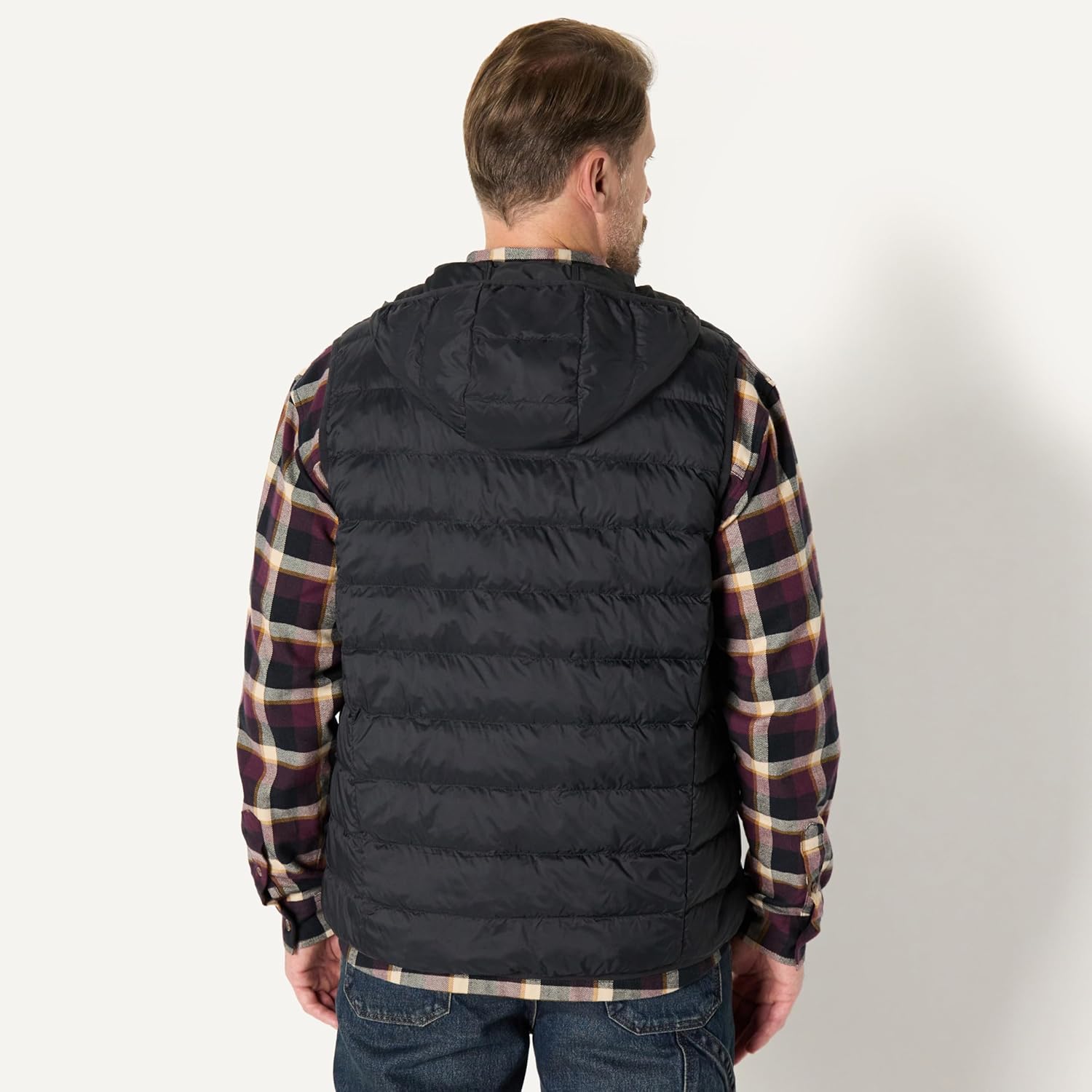 Thumbnail 2 de Amazon Essentials men’s regular-fit lightweight water-resistant hooded gilet