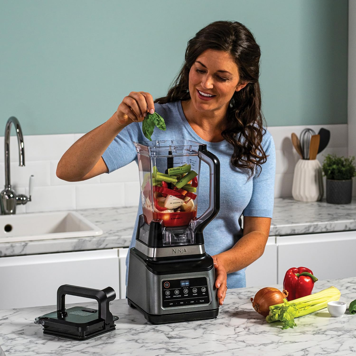Detalle de Ninja 3-in-1 Food Processor & Blender 1200W BN800UK: Black