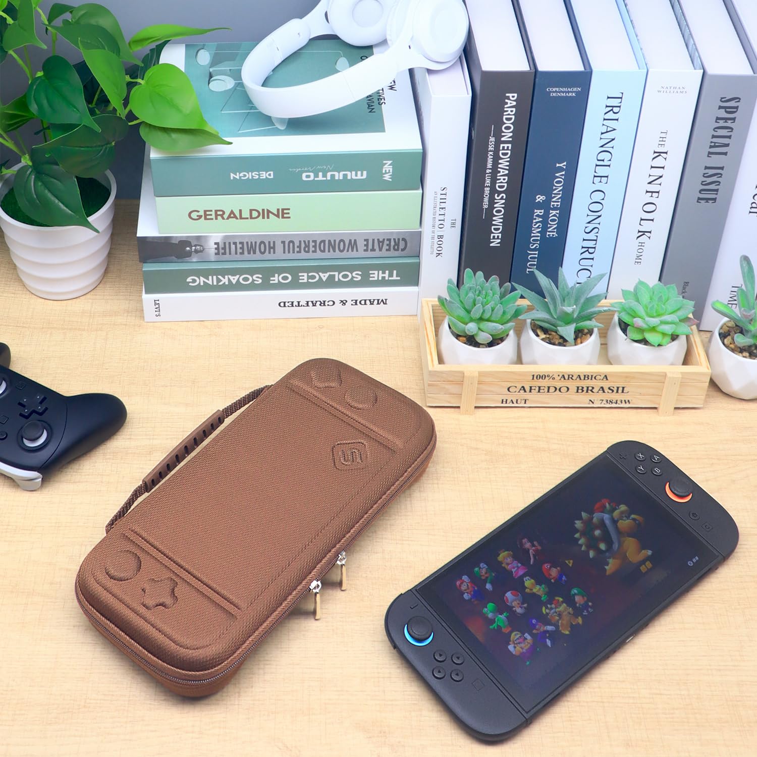 Detalle 2 de sisma Slim Carrying Case for Nintendo Switch 2 — Hard Shell Travel Protective Case with Storage & 12 Game Card Holders