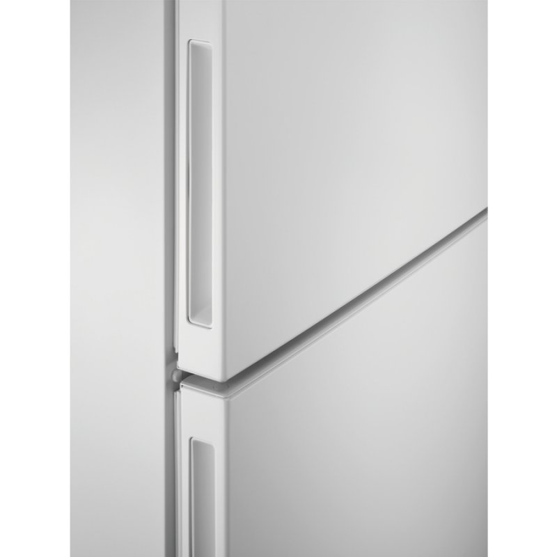 Thumbnail 1 de AEG RCB632E5MW Frigorífico combi 186 cm