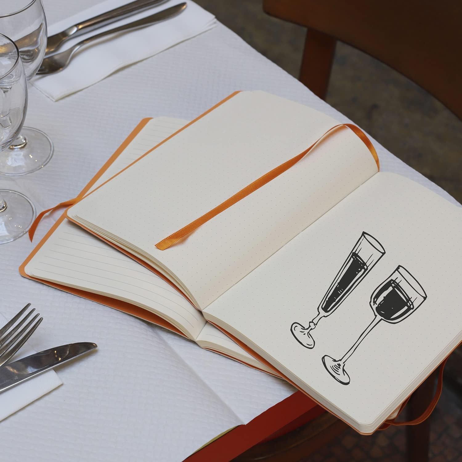 Detalle de RHODIA 117370C Wine Soft Notebook: A5 Lined with Ivory Clairefontaine Paper