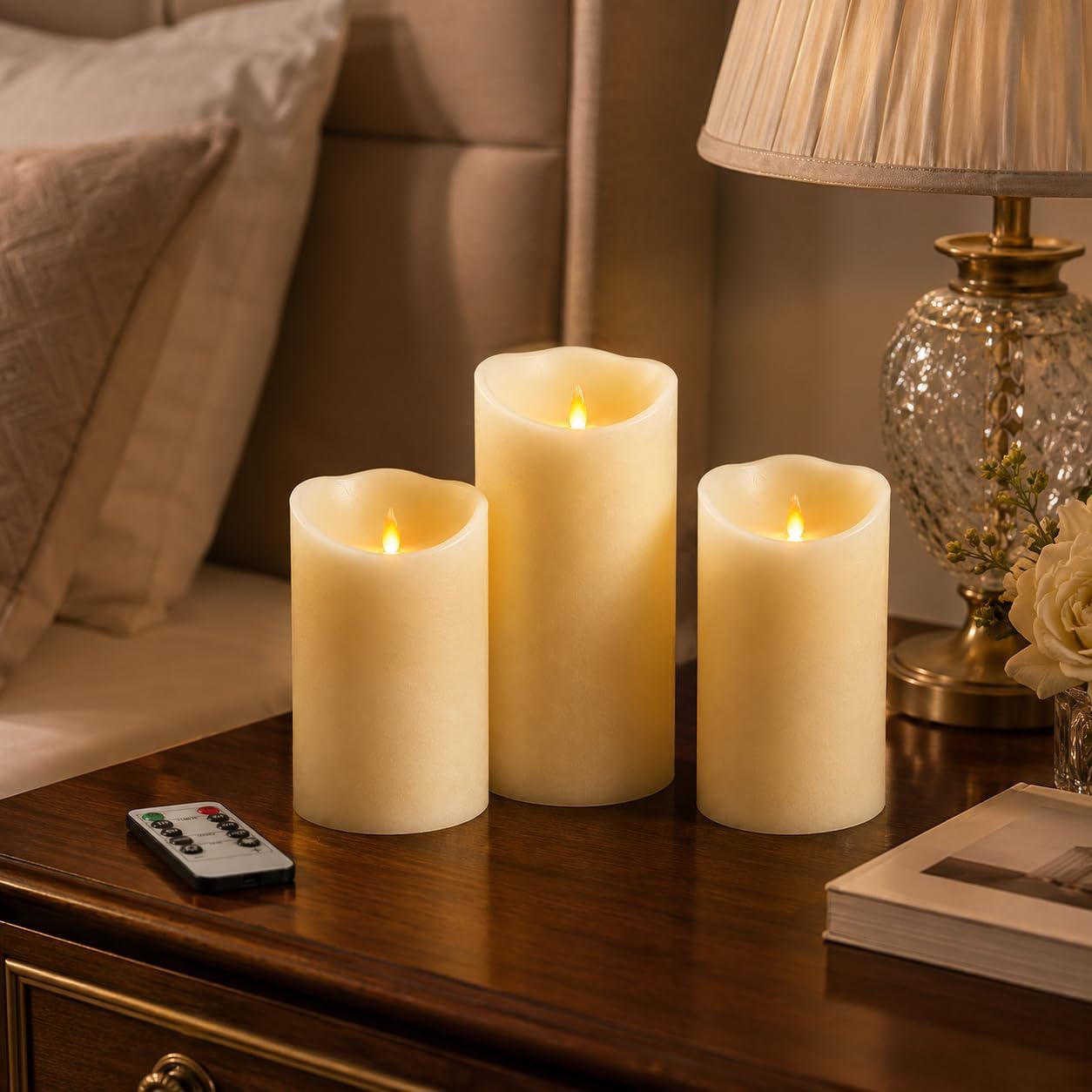 Detalle de Da by 3 Pack Ivory Paraffin Wax Flameless Candles with Moving Wick and Remote