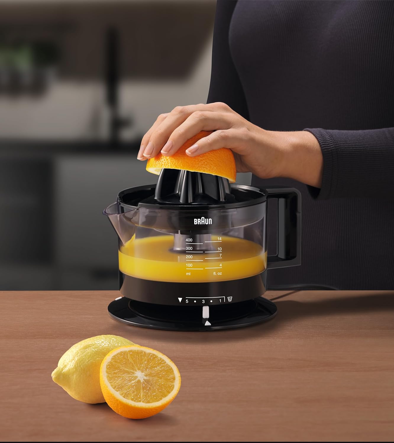 Detalle 2 de Braun CJ3000BK spremiagrumi con rotazione destra/sinistra e avvio/arresto automatici, caraffa 350 ml