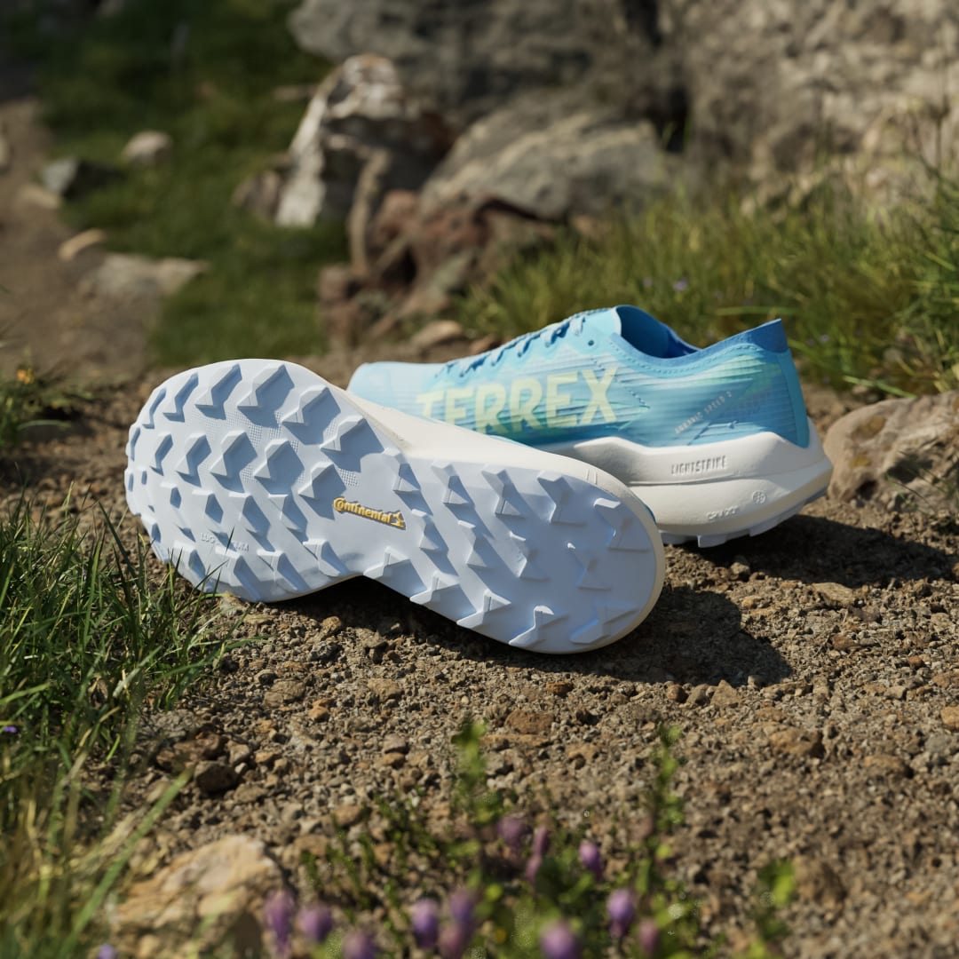 Detalle de Adidas Terrex Agravic Speed 2: zapatilla de trail running en azul