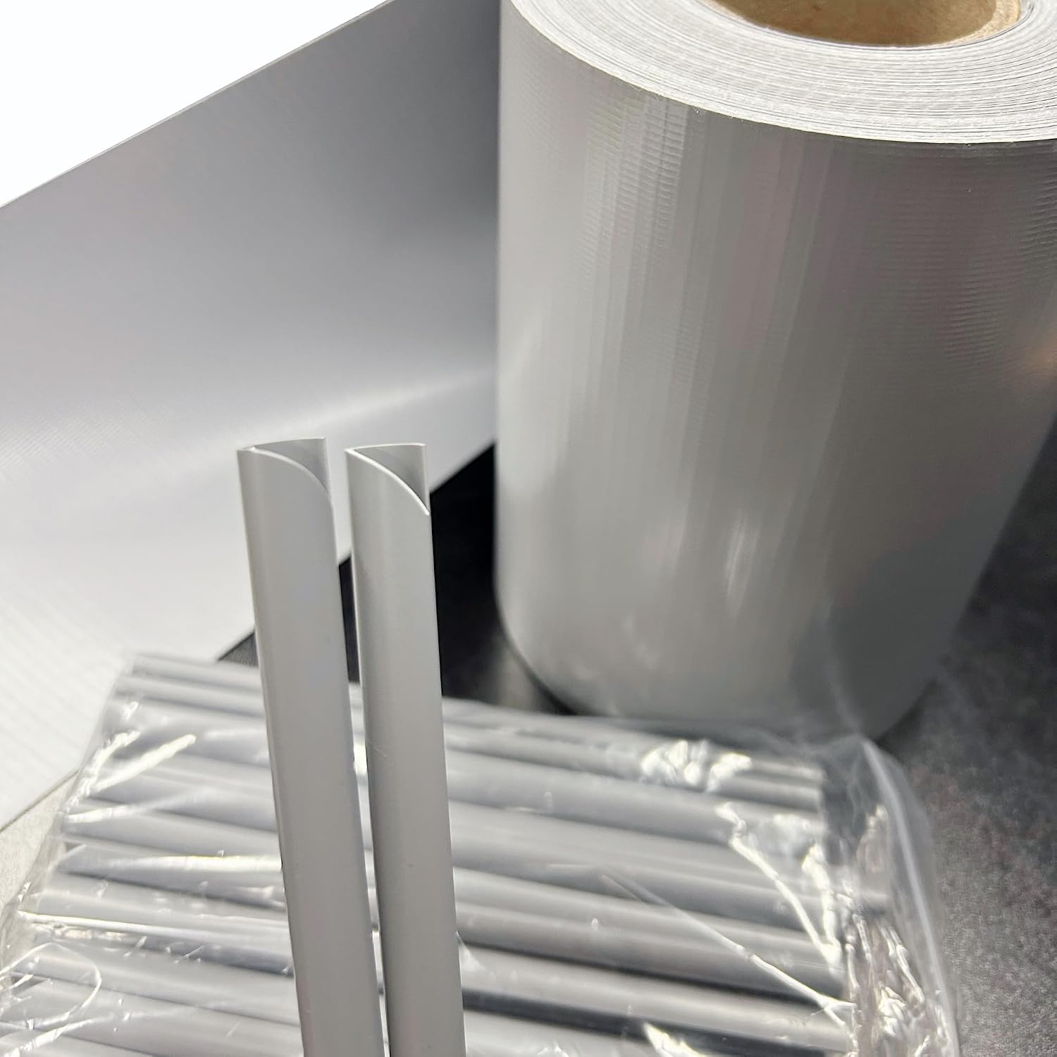 Thumbnail 5 de TENAX Twist 0,19 cm x 35 m Grigio — Strisce frangivista in PVC con 25 clip per recinzioni e balconi